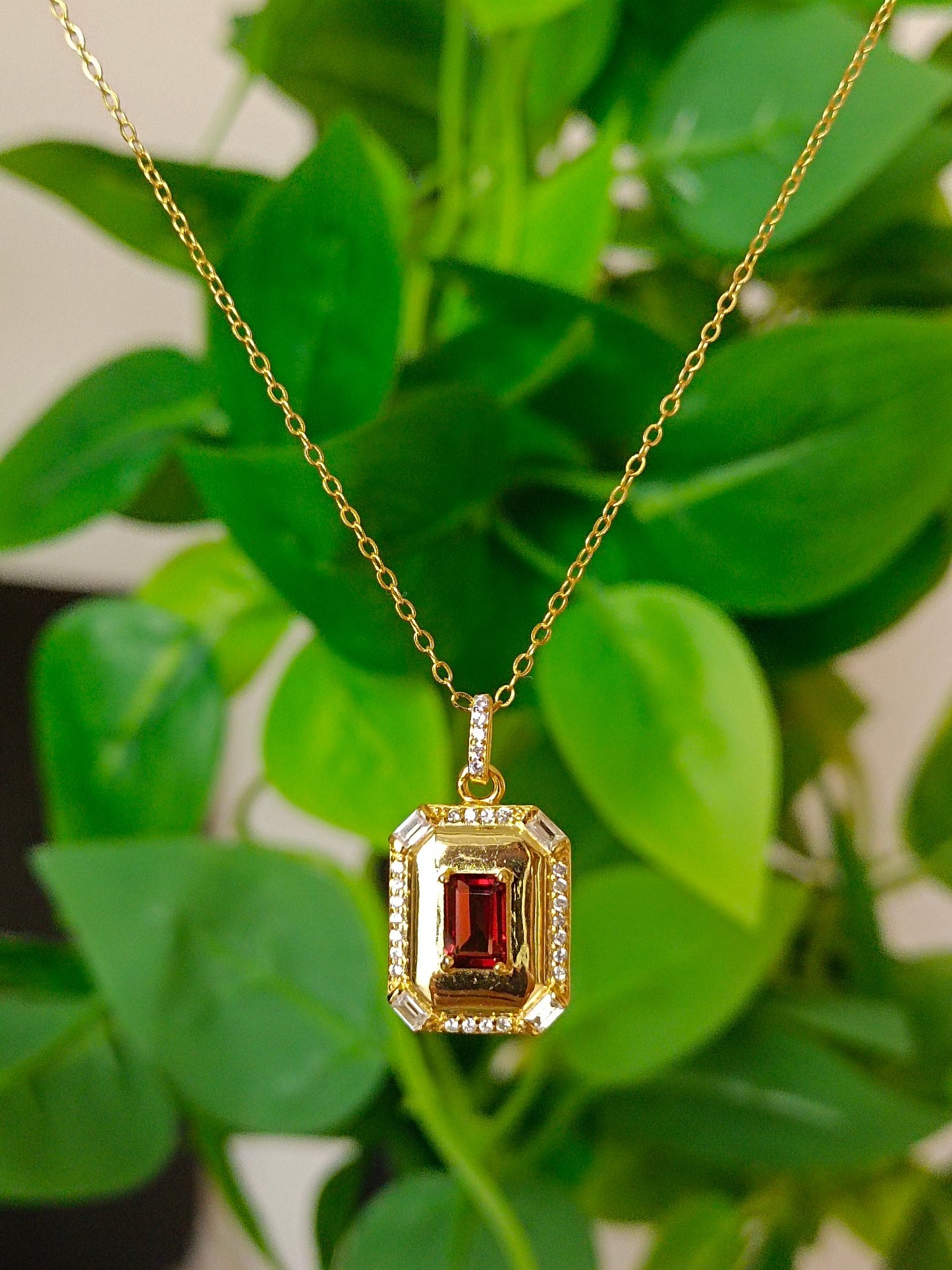 Geometric Square Pendant: S925 Silver Embedded with Garnet - Unique Jewelry