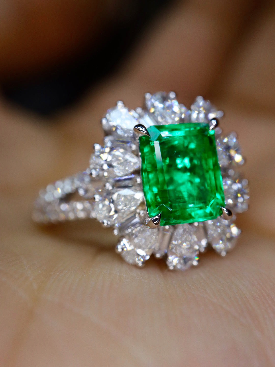 Panjshir Emerald Ring - High-Quality Jewelry Piece