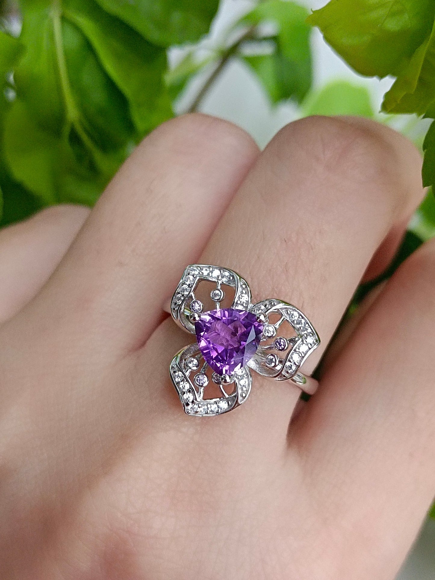 Elegant Natural Purple Crystal Ring with Orchid Design - Unique Jewelry