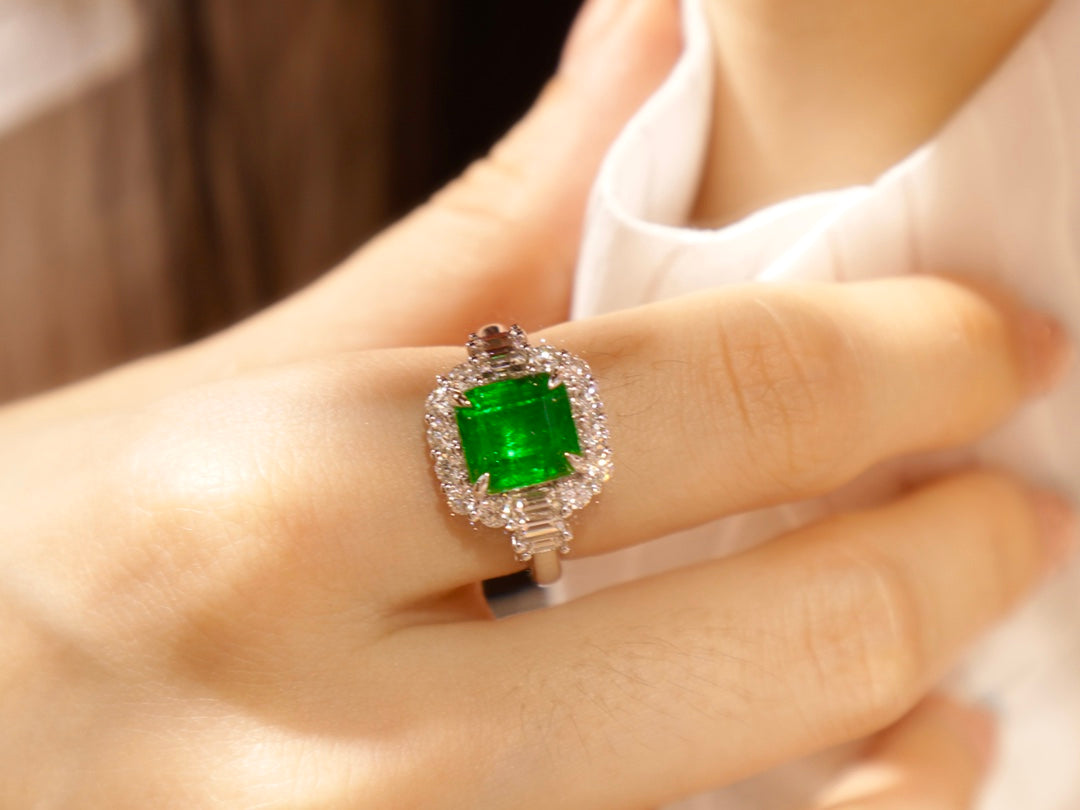 Bague émeraude - Bijoux en pierres précieuses vitreuses vert vif à haute saturation