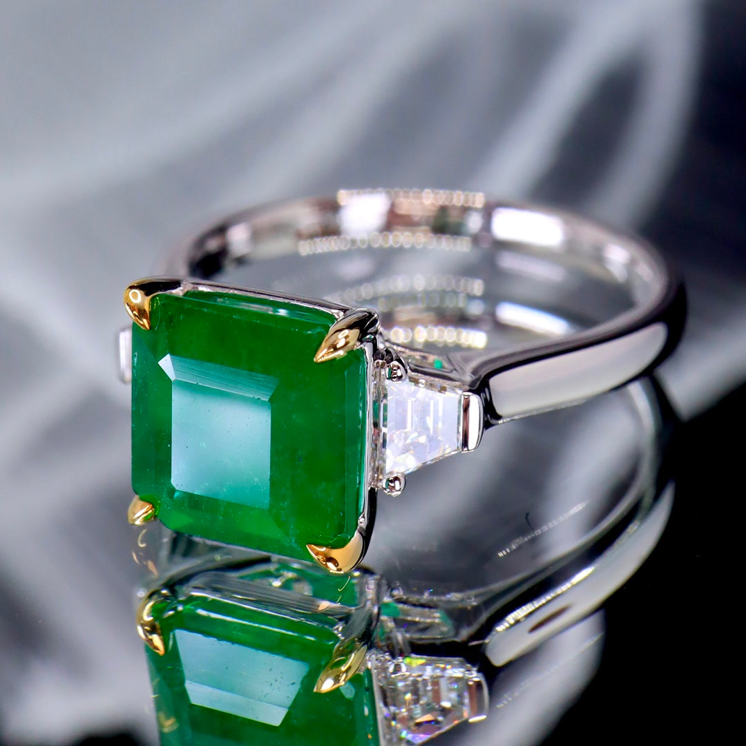 Elegant Three-Stone Natural Emerald Ring - Fine Jewelry