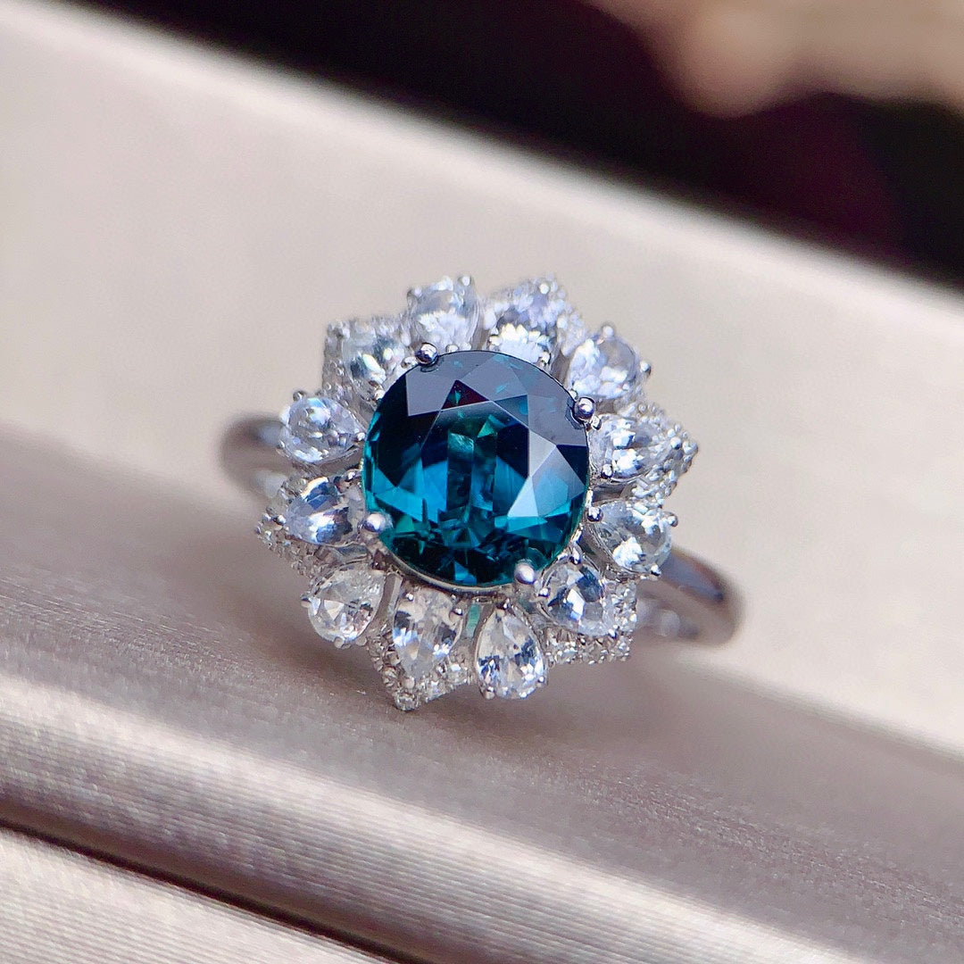 Luxury Unheated Sapphire Ring - Exquisite Jewelry Piece