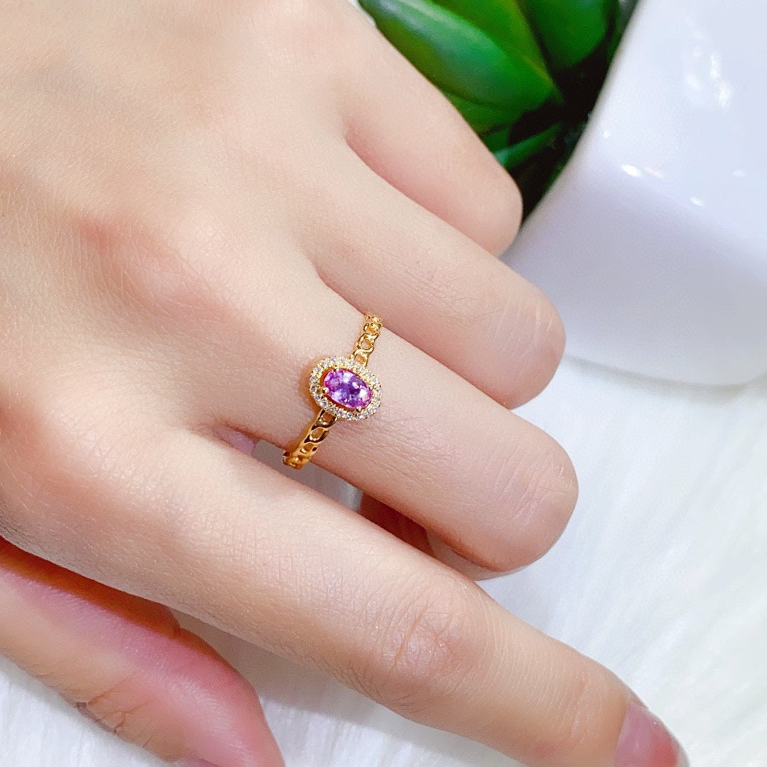 Natuurlijke roze saffierring in 18K goud met diamantaccenten - prachtige sieraden