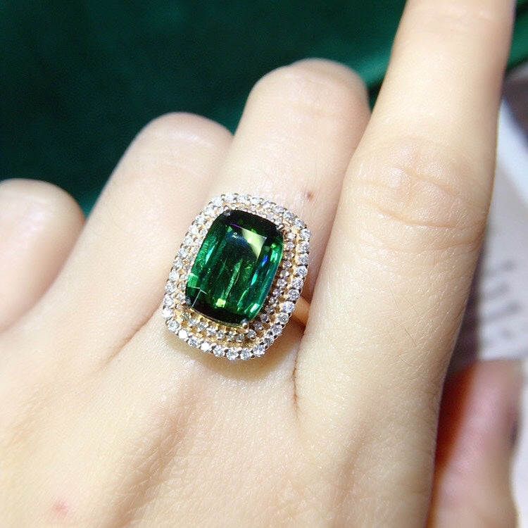 Luxury Jewelry: Exquisite Tourmaline Ring with Diamond Accents