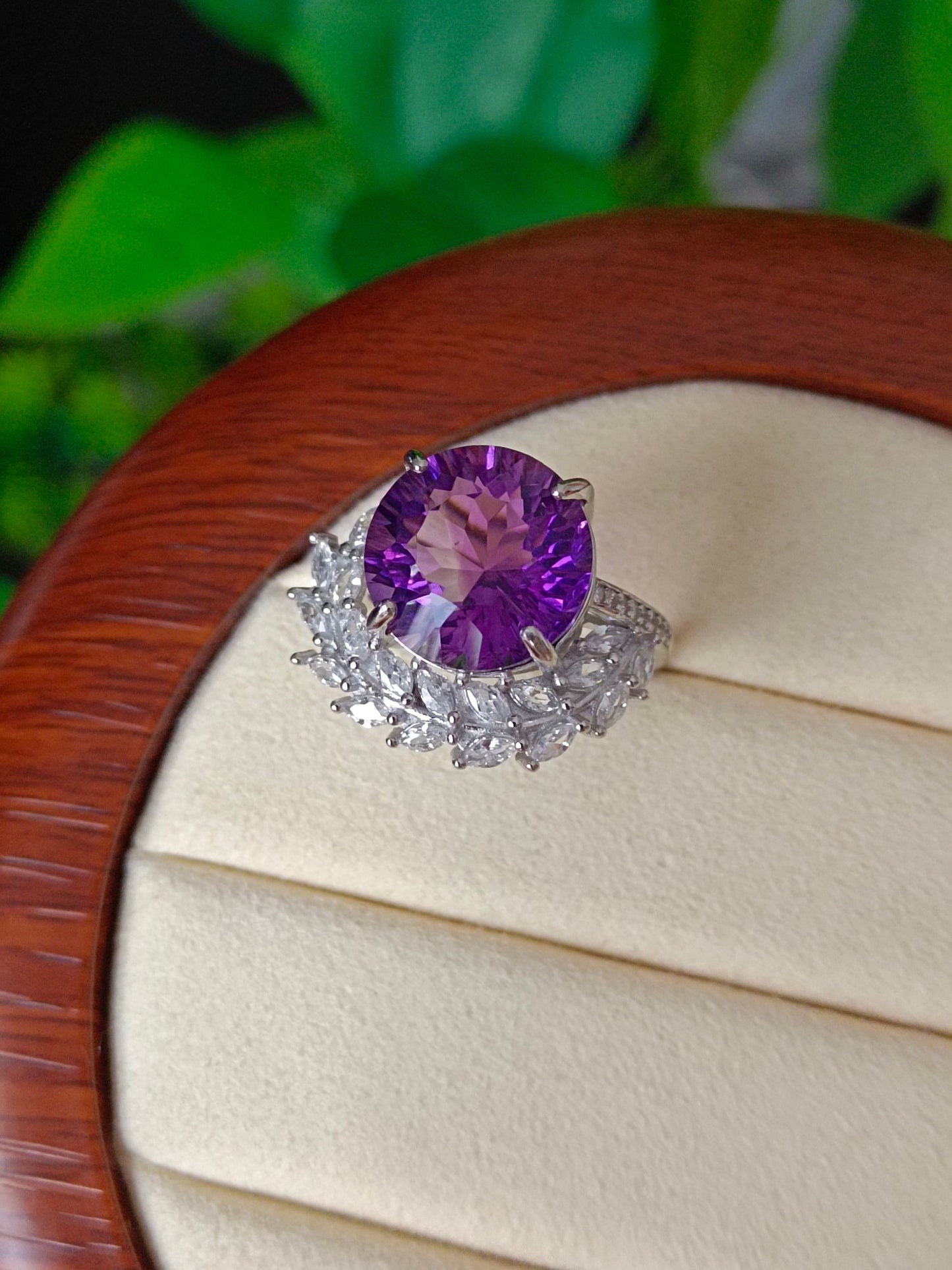 Natural Amethyst Wheat Spike Ring - Exquisite Jewelry for Elegance and Prosperity