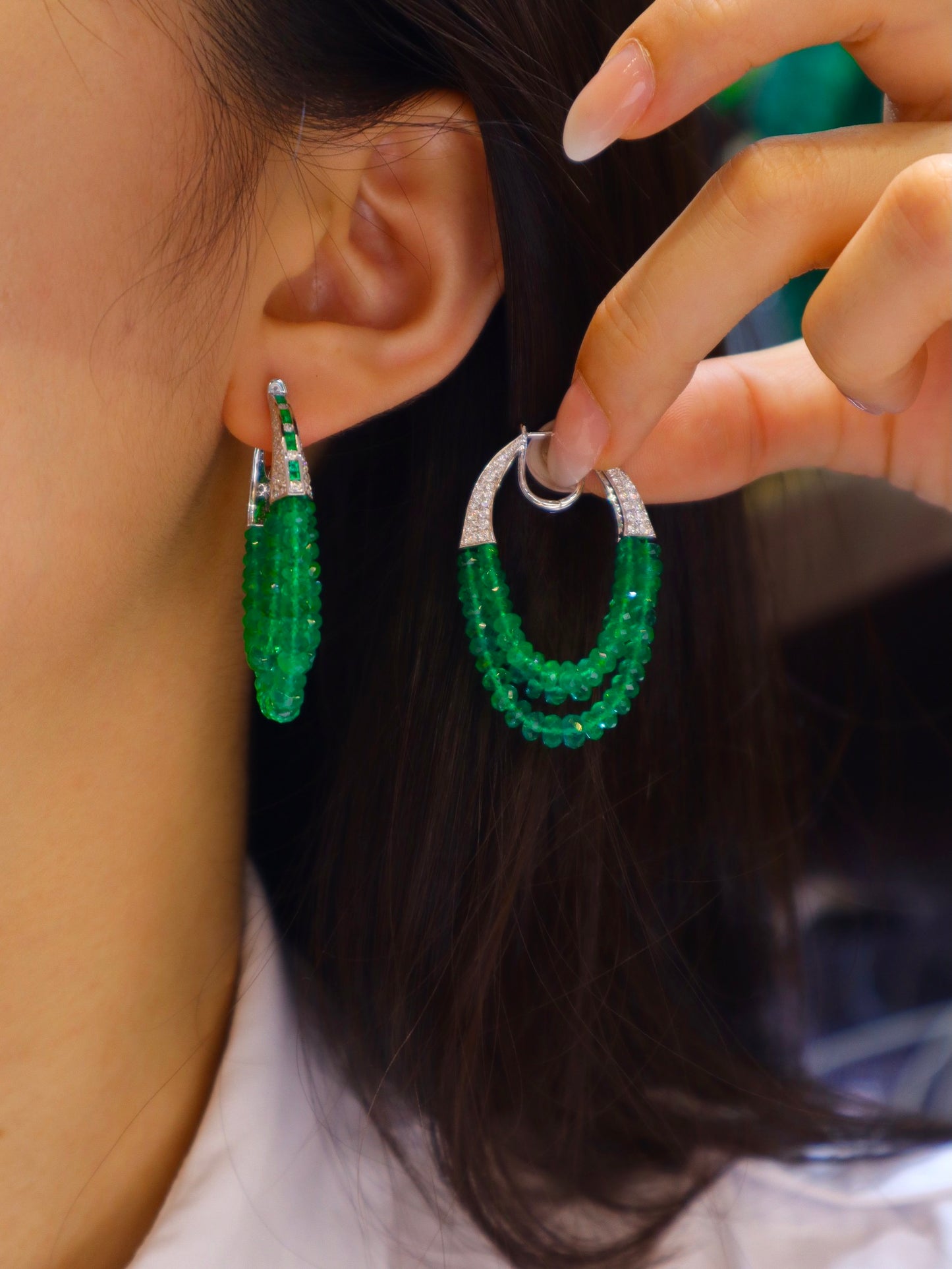 Exquisite Emerald Earrings: A Touch of Nature's Luxury Jewelry