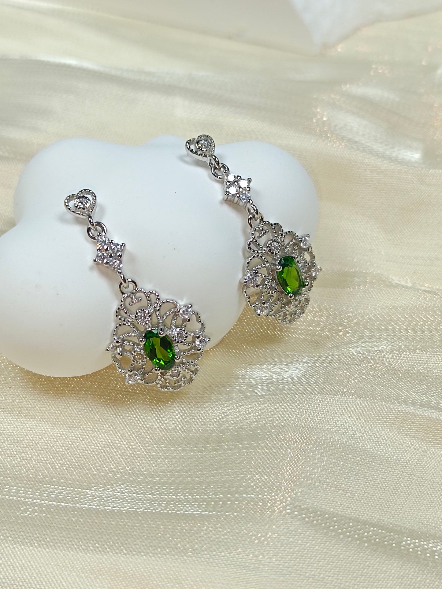 S925 Silver Embedded Diopside Earrings - Unique Design Lace Cutout Drop Earrings