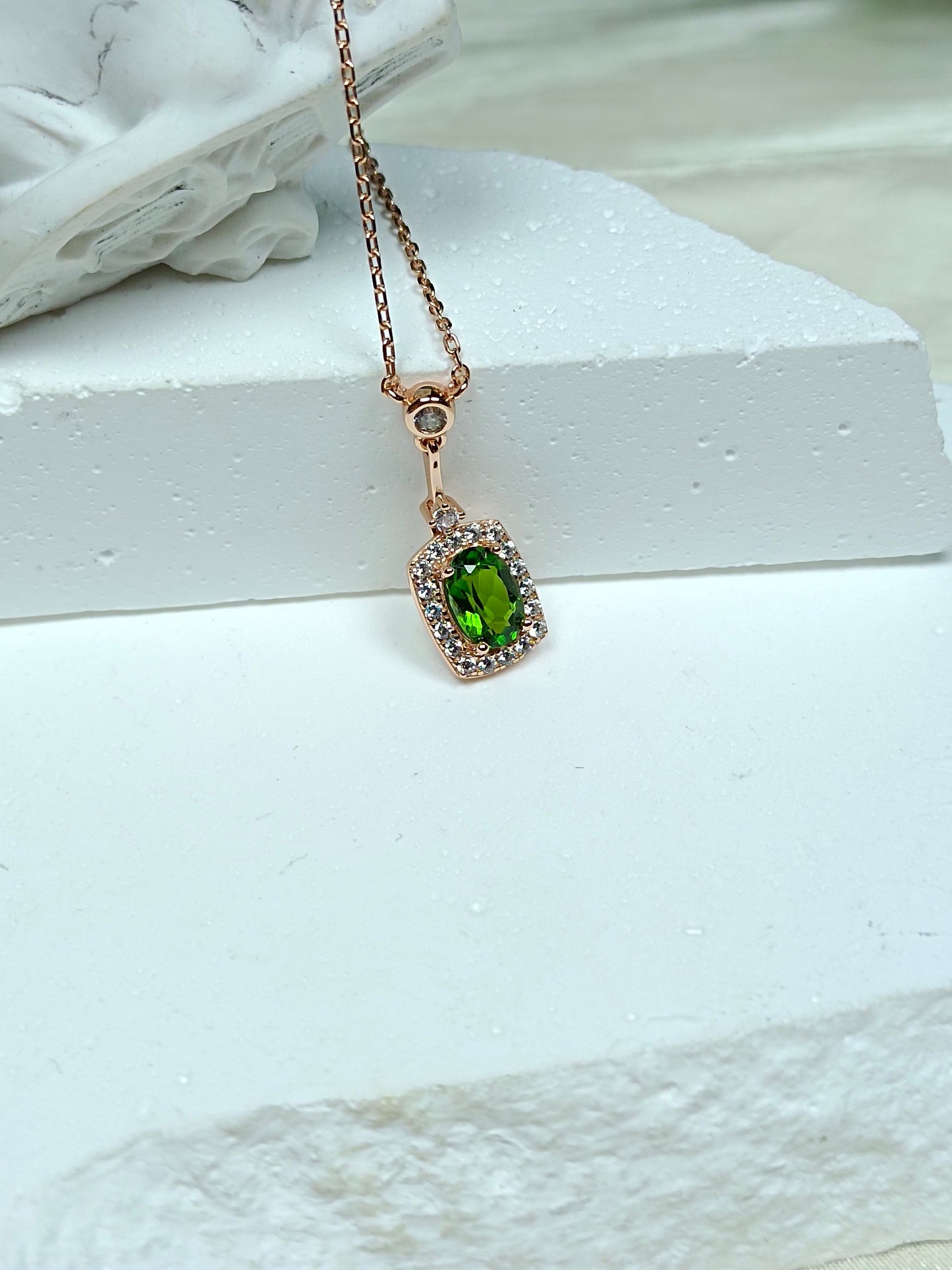 S925 Sterling Silver Embedded with Diopside Necklace - Vintage Green Gemstone Jewelry