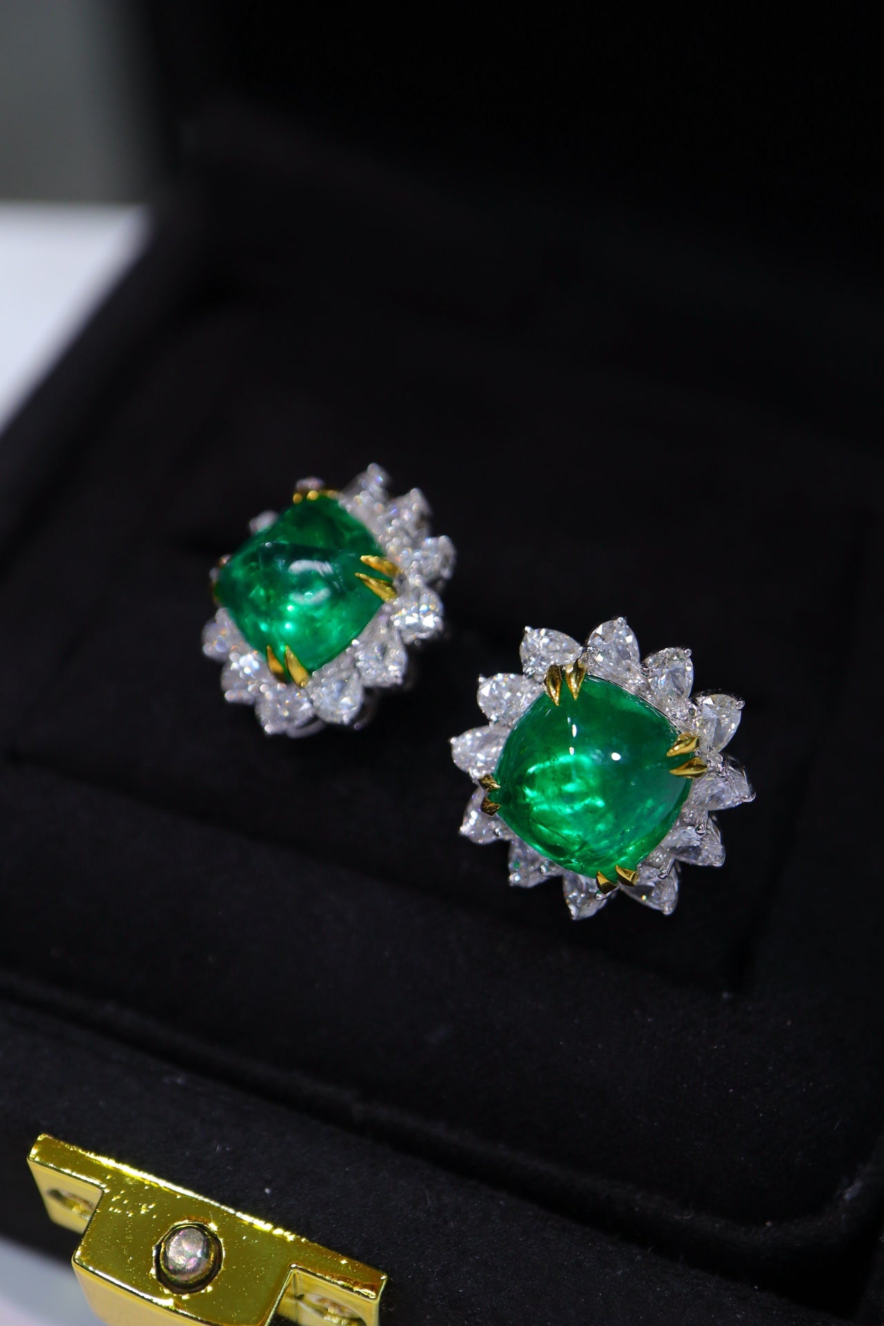 Emerald Green Sugarloaf Stud Earrings - Luxurious Jewelry Piece