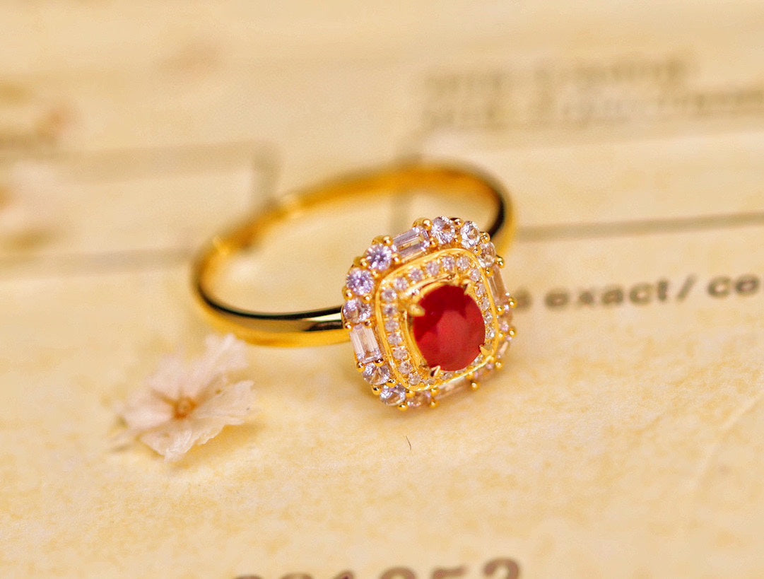 Luxury Jewelry: 18K Gold Ruby Ring with Diamond Accents