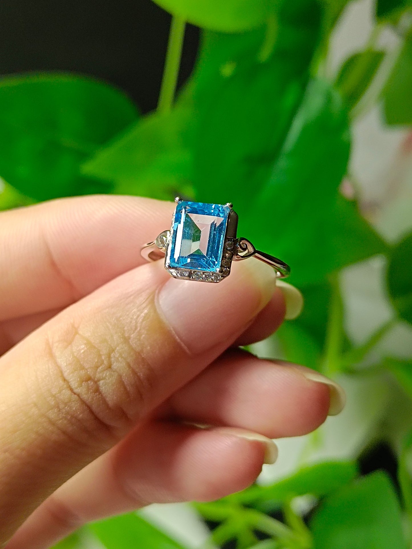 Cincin Segiempat Topaz Biru Swiss Asli - Barang Kemas Indah