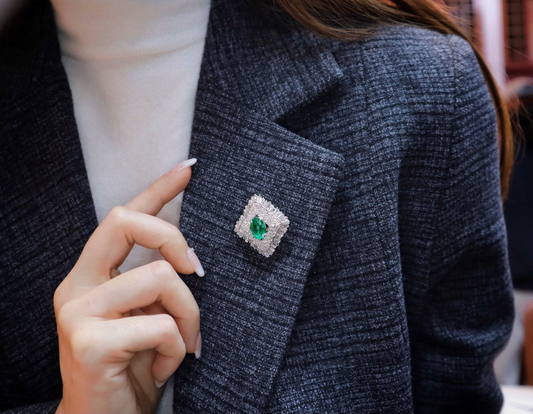 Versatile Emerald Jewelry Piece - A Styling Essential