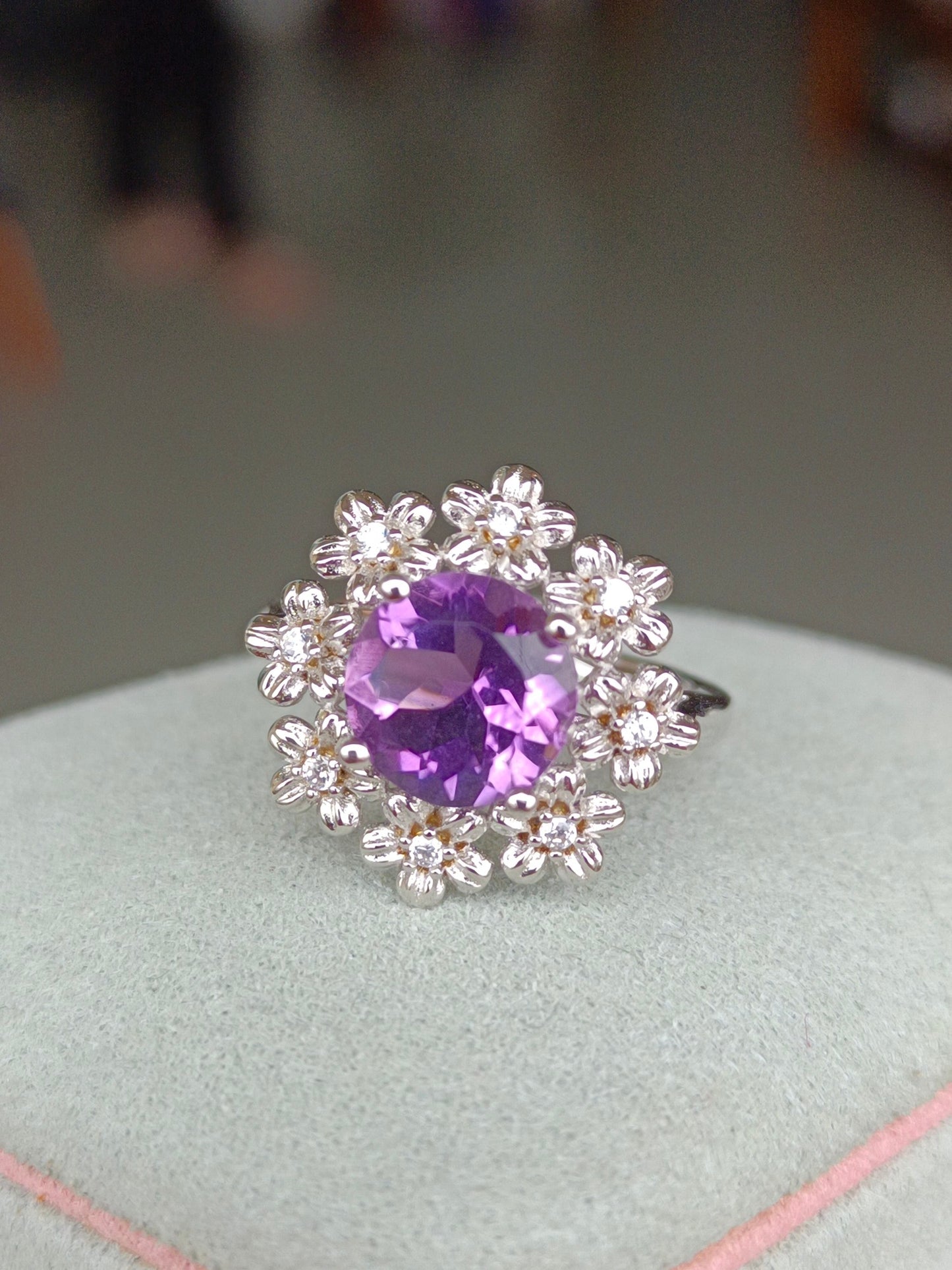 Cincin Bunga Kaya Amethyst Asli yang Indah - Barang Kemas Unik