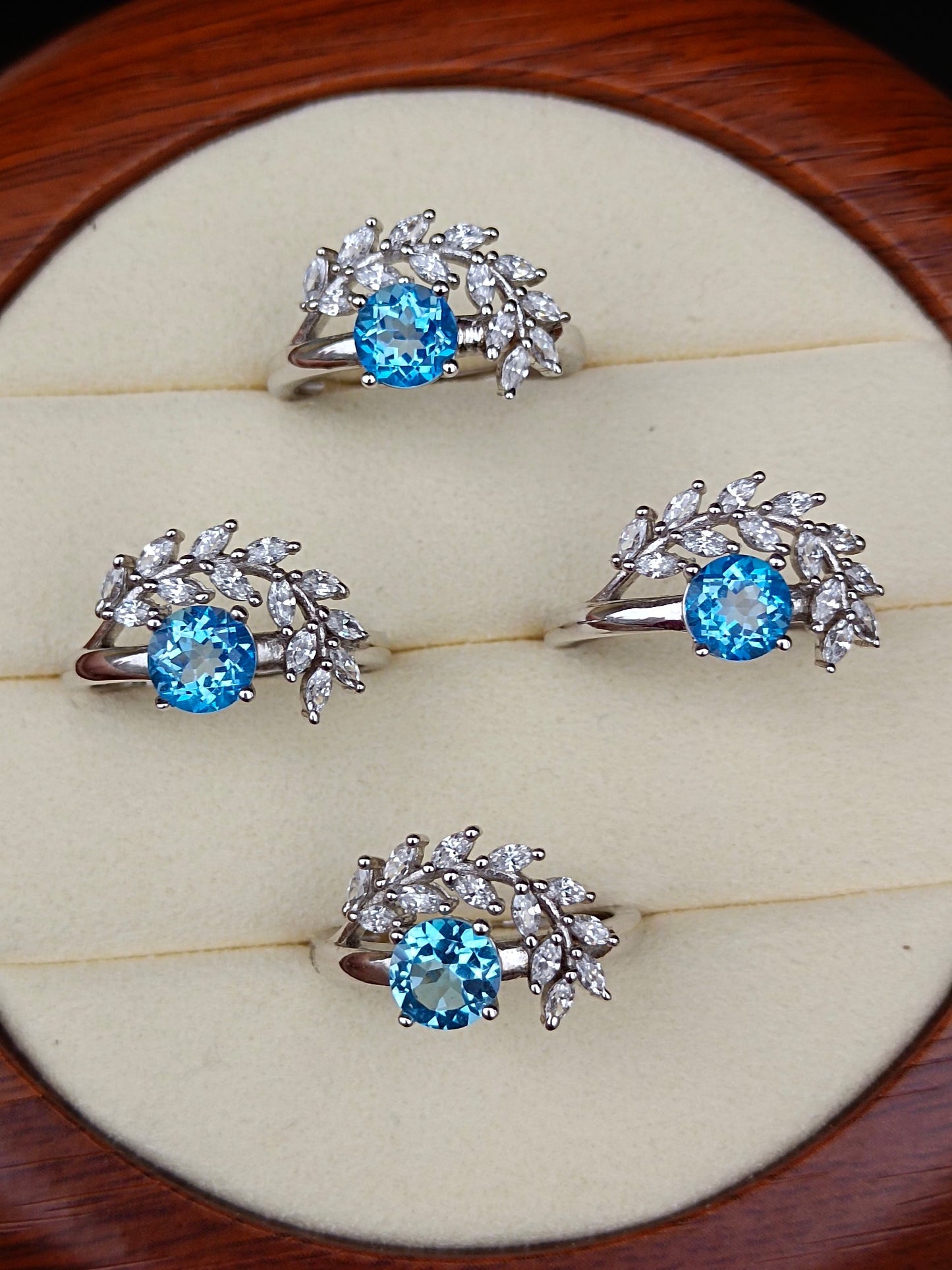 Cincin Topaz Asli dalam Biru Swiss - Ketukangan Barang Kemas Unik