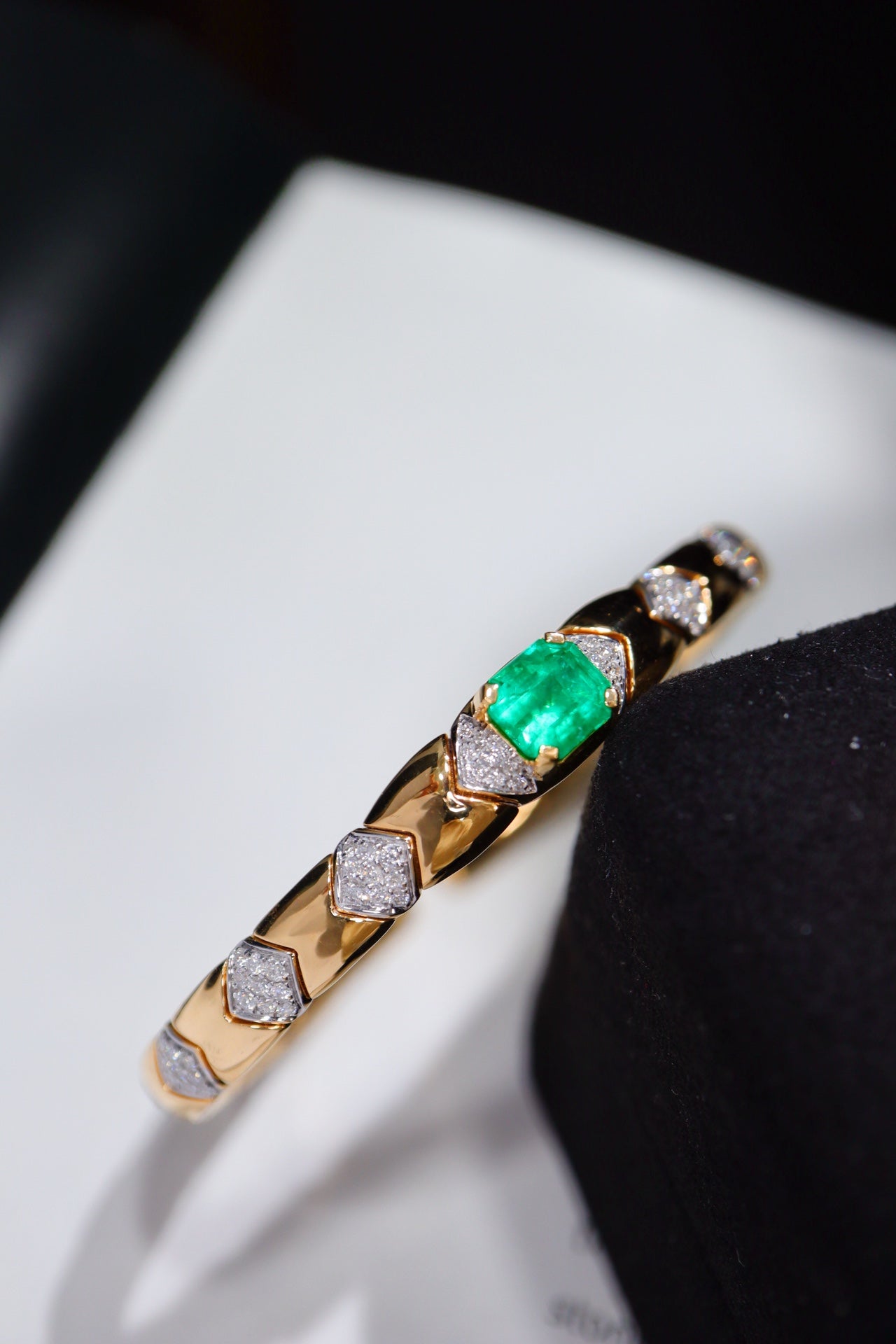 Panjshir Emerald Fashion Bracelet - High-End Jewelry Piece