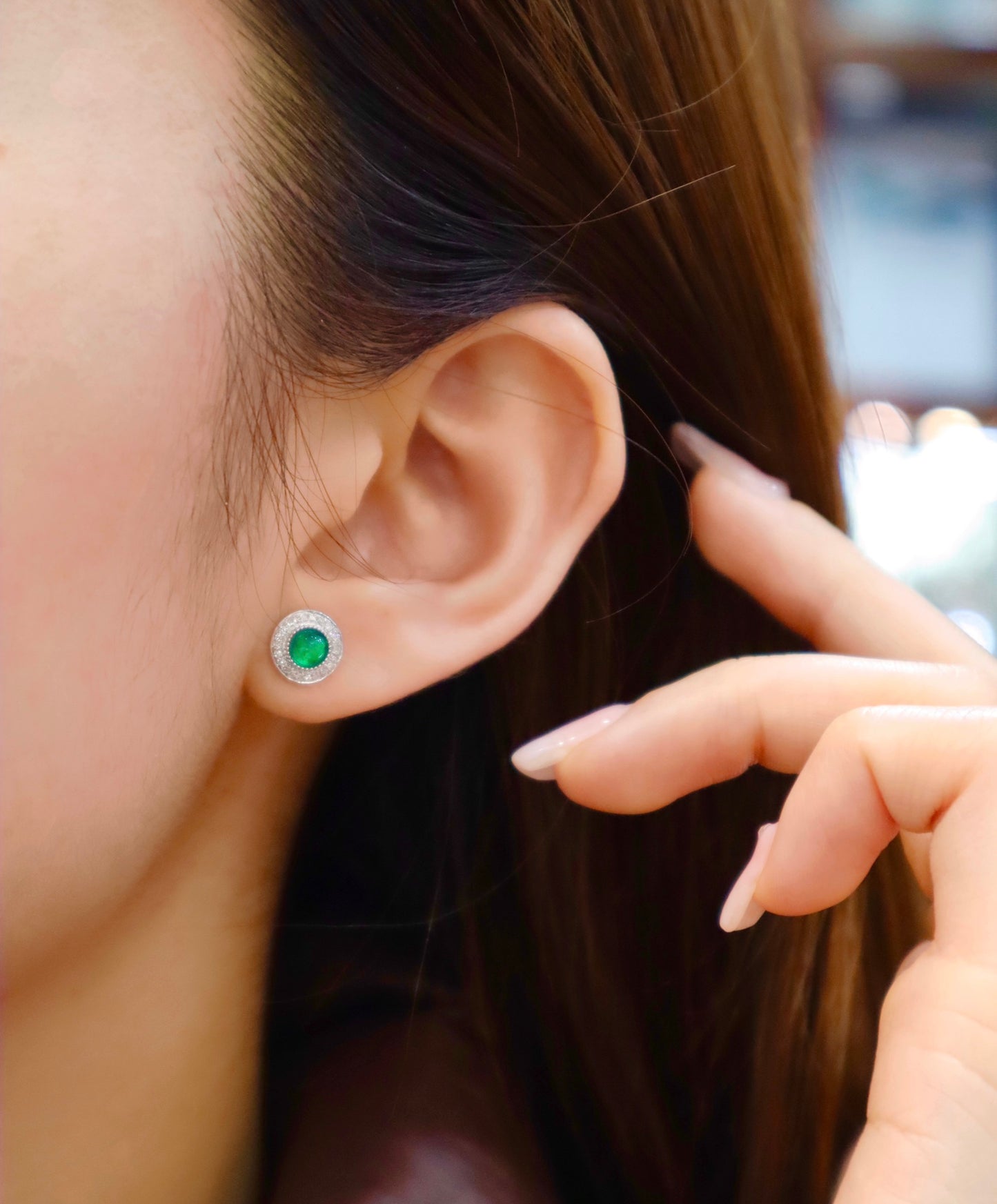 Emerald Green Earrings - Classic Jewelry Piece