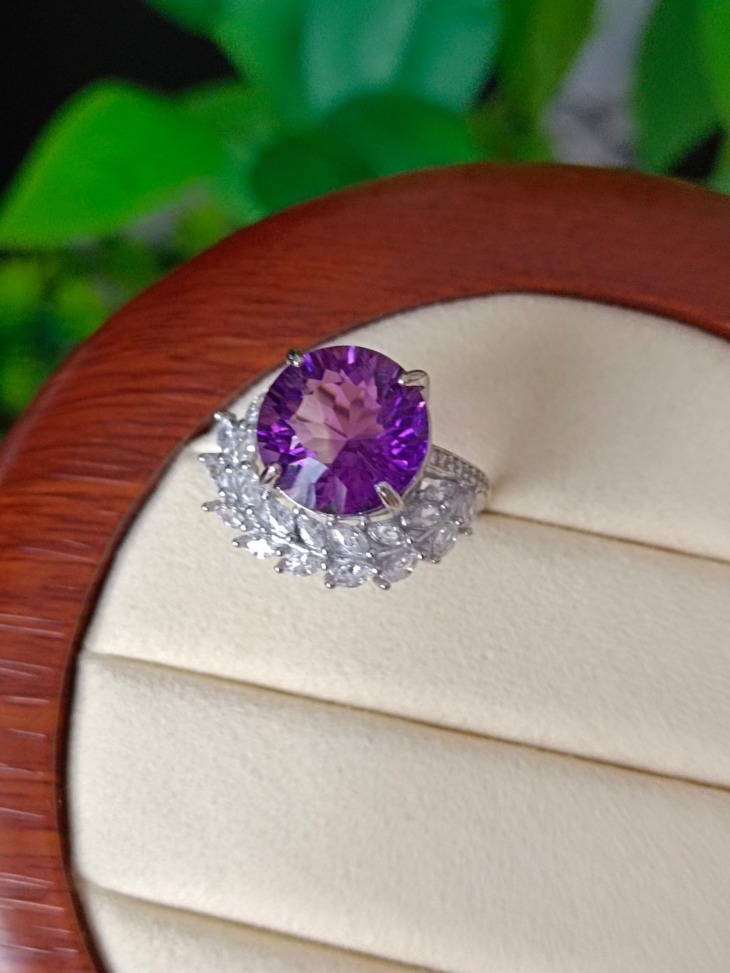 Natural Amethyst Wheat Spike Ring - Exquisite Jewelry for Elegance and Prosperity