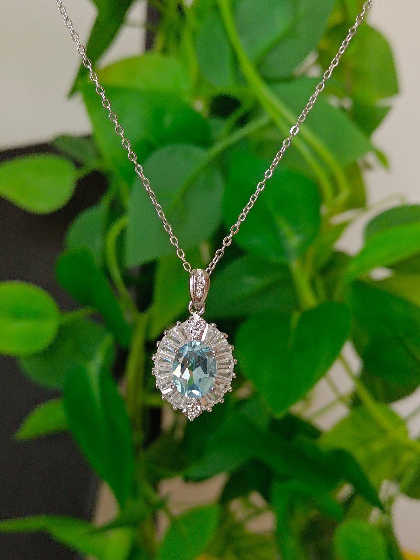 Natural Topaz Pendant - Elegant and Subtle Jewelry for Daily Wear