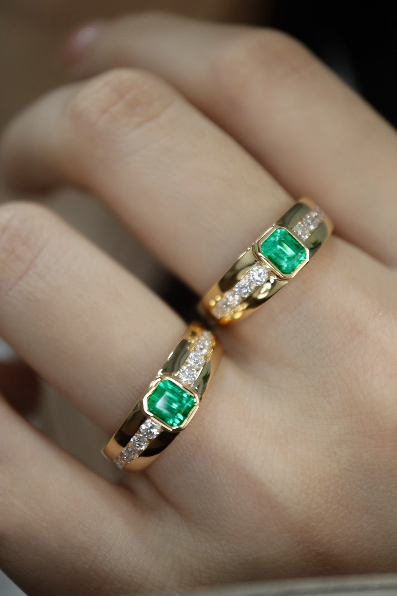 Panjshir Emerald Ring - Vivid Green Jewelry Gem