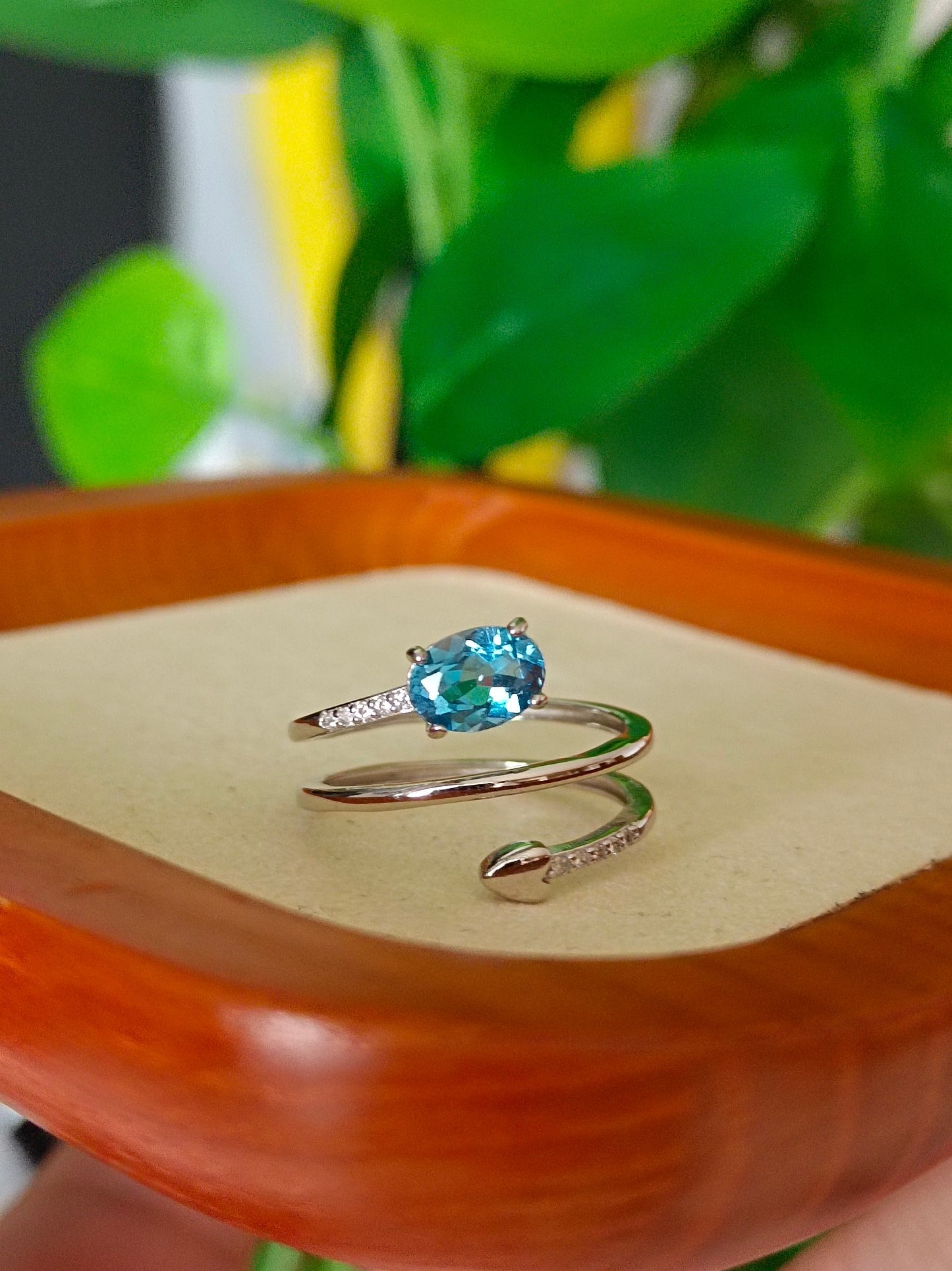 Dazzling Natural Topaz Ring - Unique Jewelry for Elevated Style