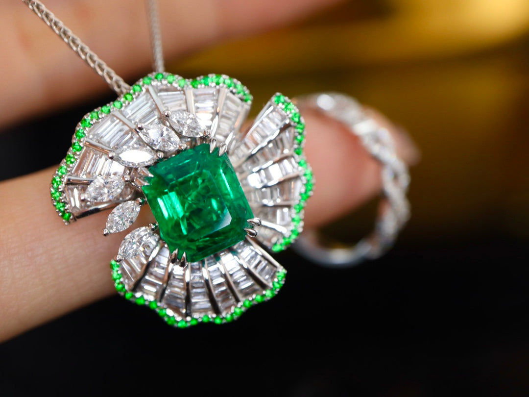 Emerald Elegance: Vivid Green Lotus Jewelry - Pendant/Ring