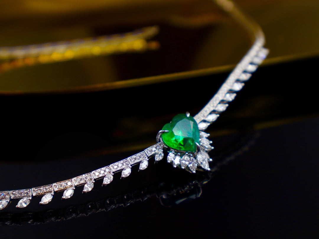 Emerald Diamond Choker: Premium Custom Jewelry Piece