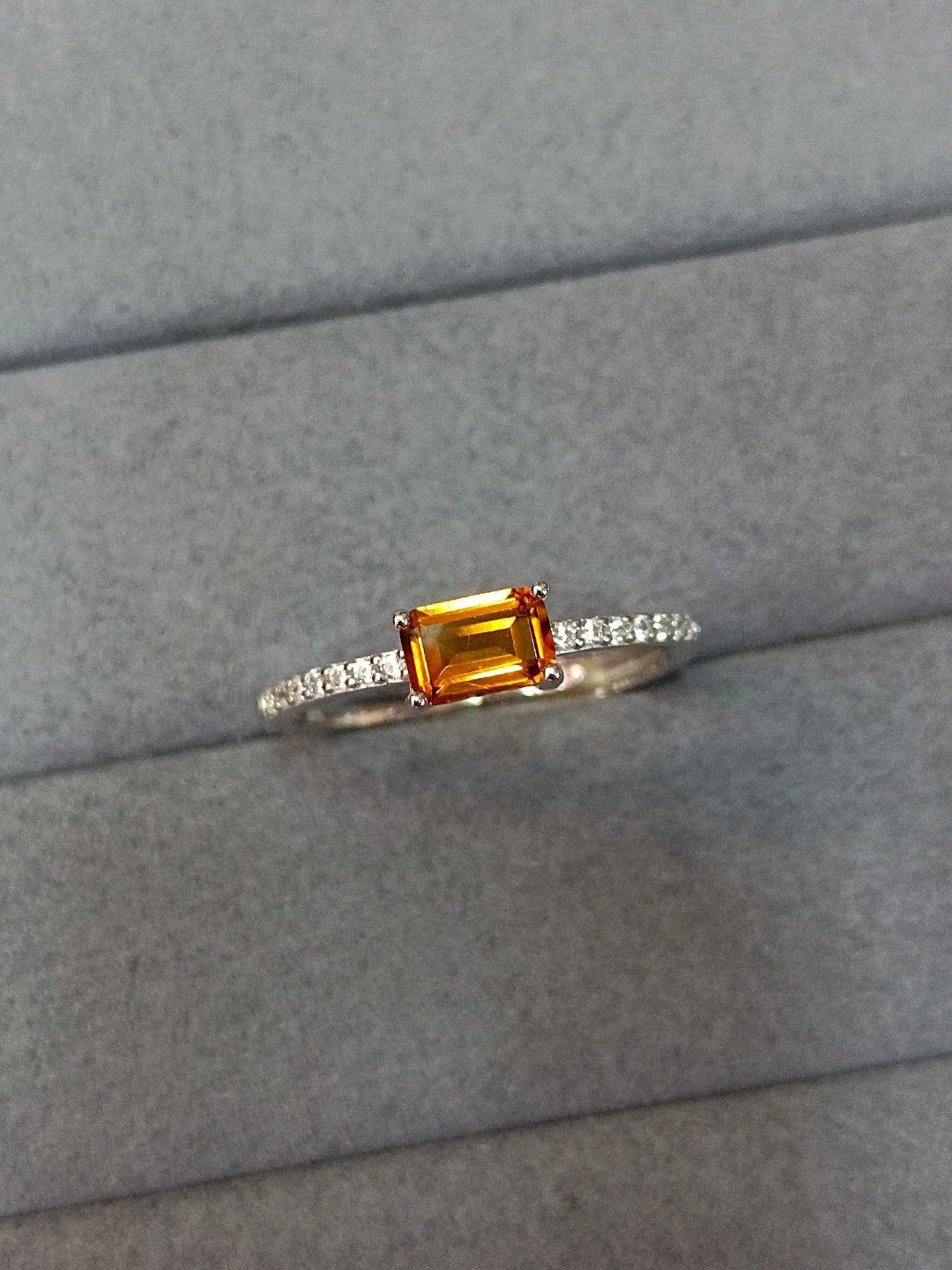 Exquisite Natural Top-Grade Amber Yellow Crystal Ring - Premium Jewelry