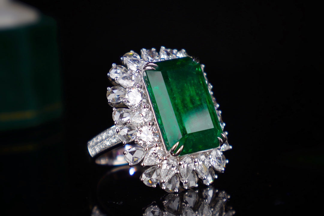 Bijoux Bague Émeraude : Magnifique Grande Pièce de 9,58 ct