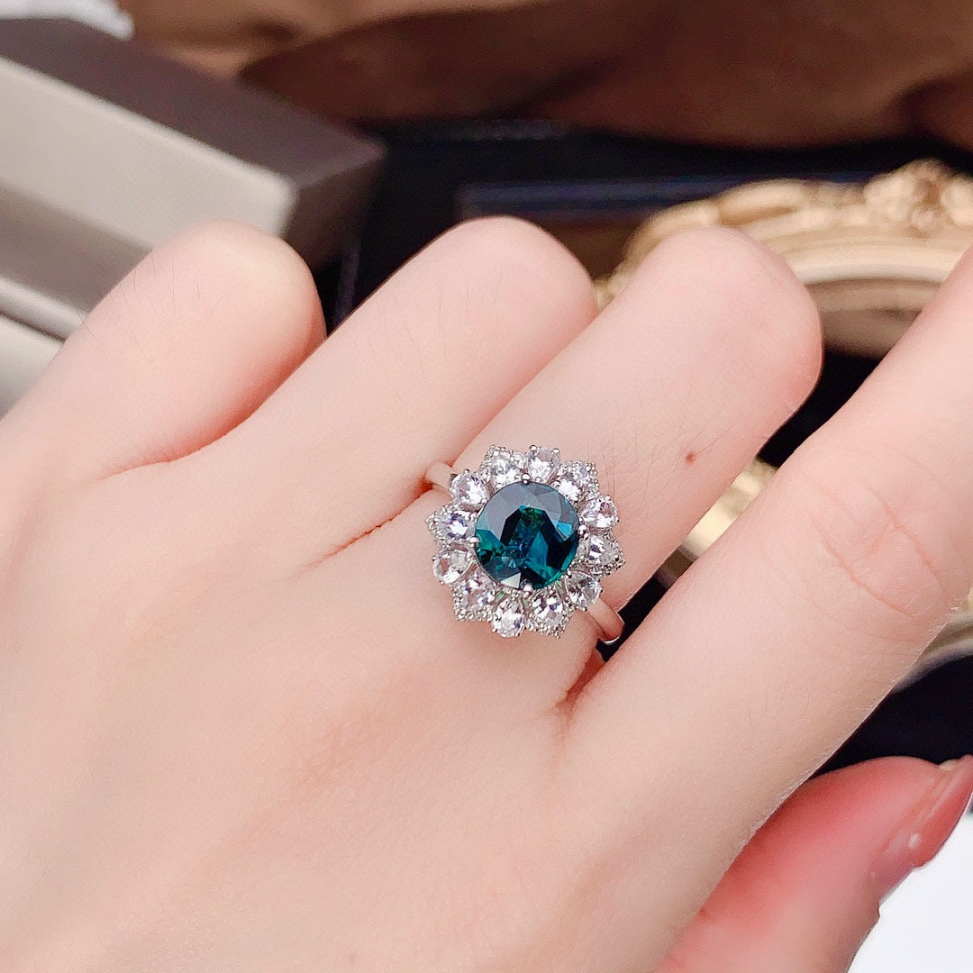 Luxury Unheated Sapphire Ring - Exquisite Jewelry Piece