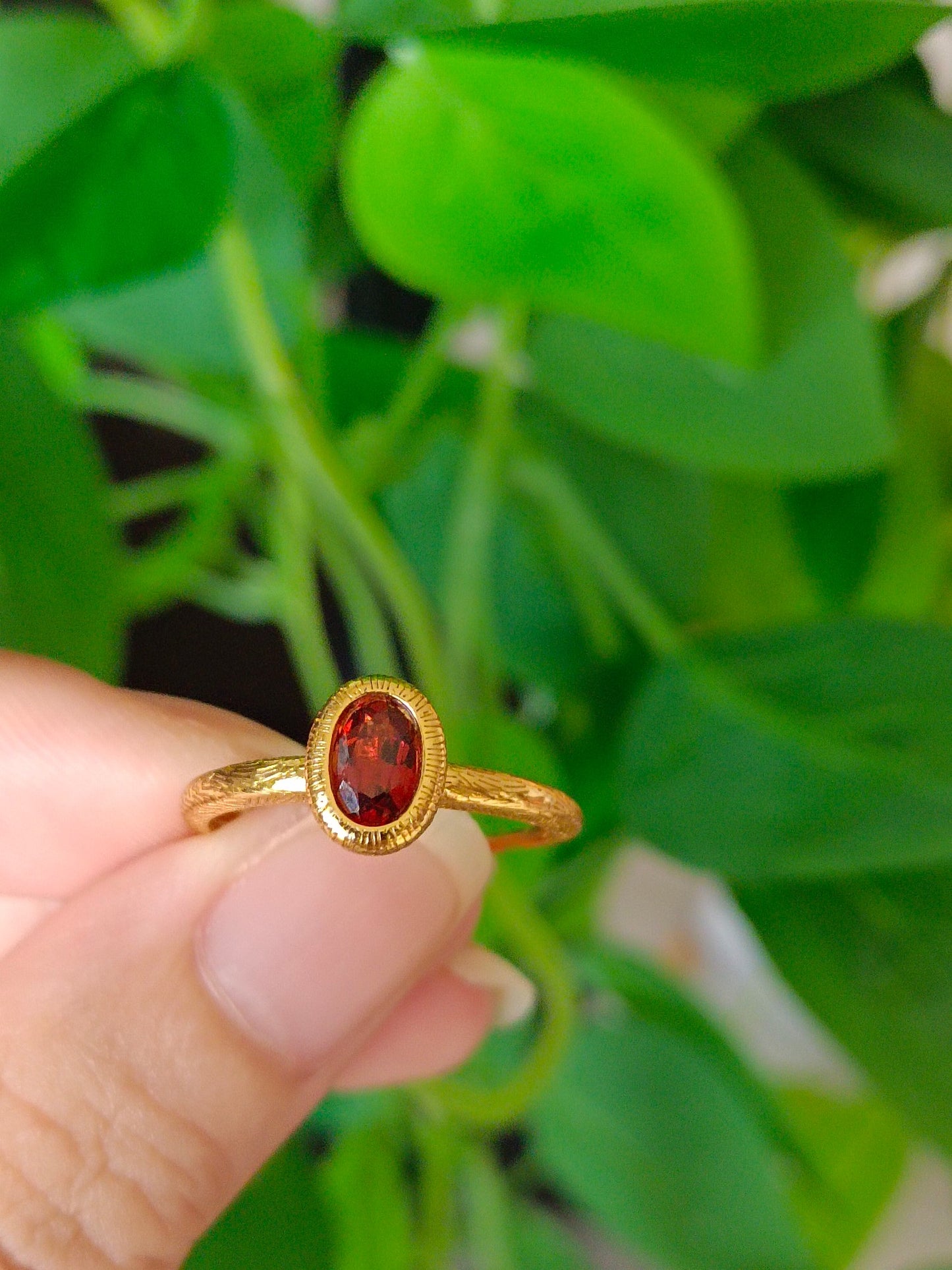 Elegant and Minimalist S925 Silver Garnet Ring Jewelry