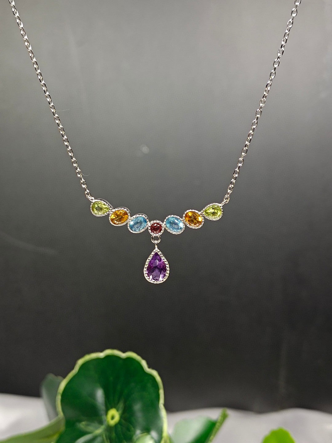 Vibrant Gemstone Necklace - A Symphony of Colors in Jewelry