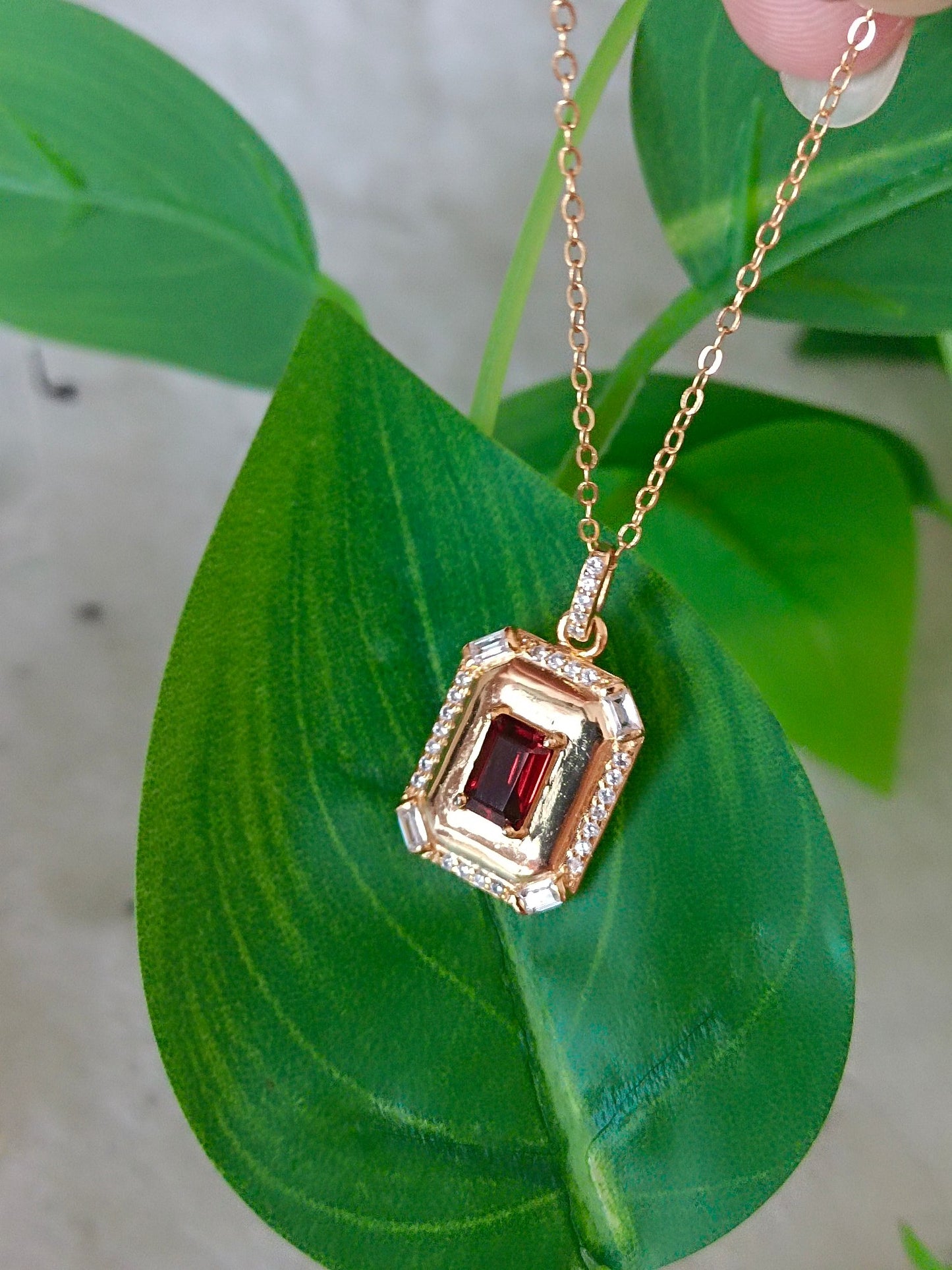 Geometric Square Pendant: S925 Silver Embedded with Garnet - Unique Jewelry