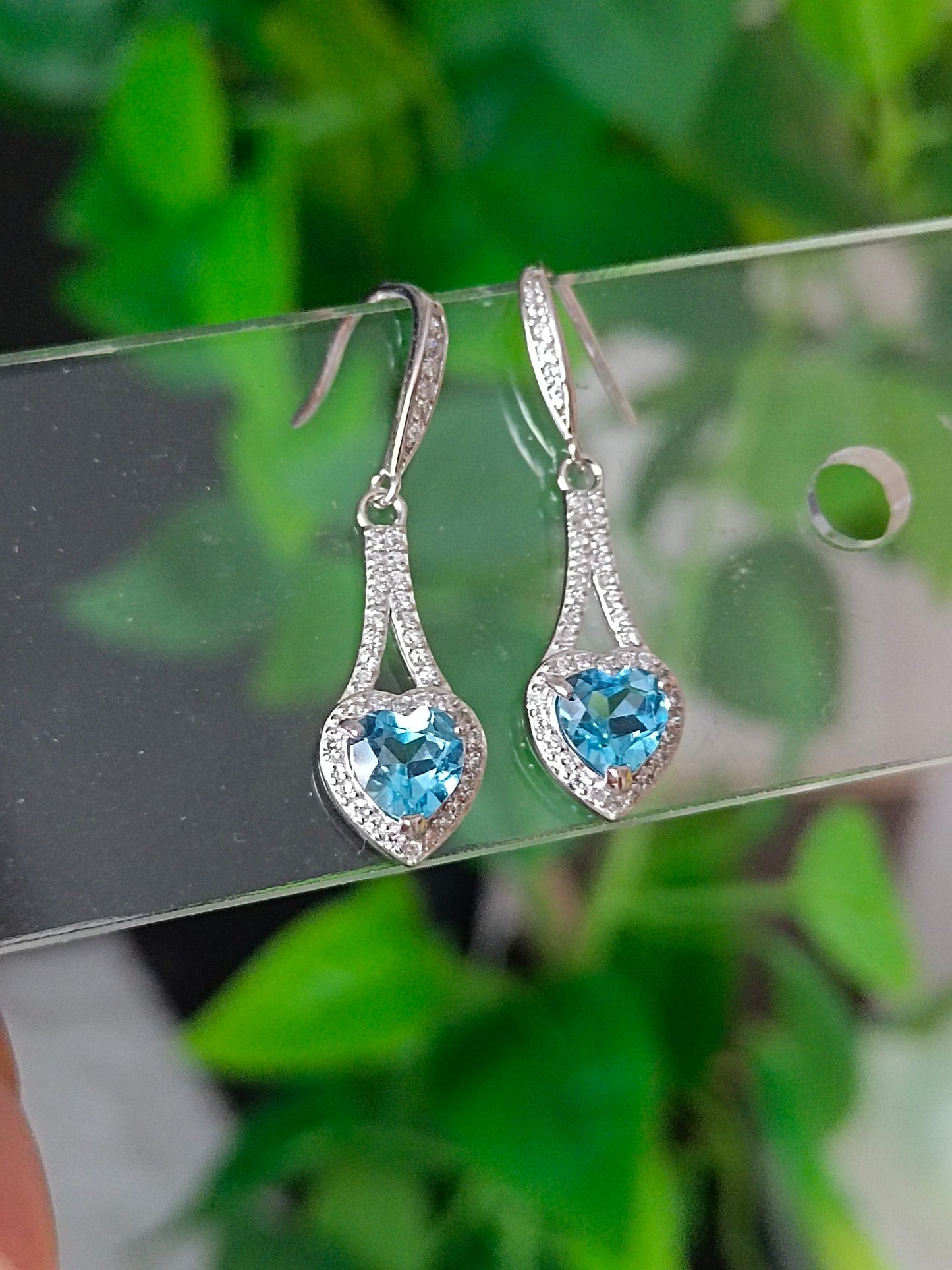 Natural Topaz Heart Earrings - Exquisite Jewelry for Every Occasion