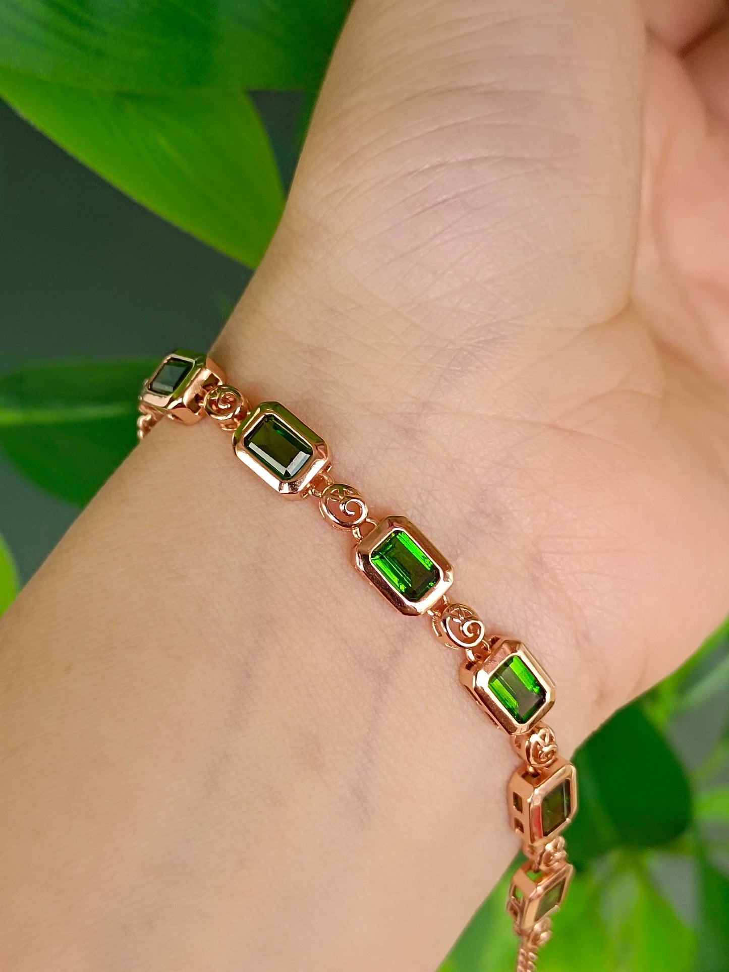 Luxurious Natural Diopside Jewelry Bracelet