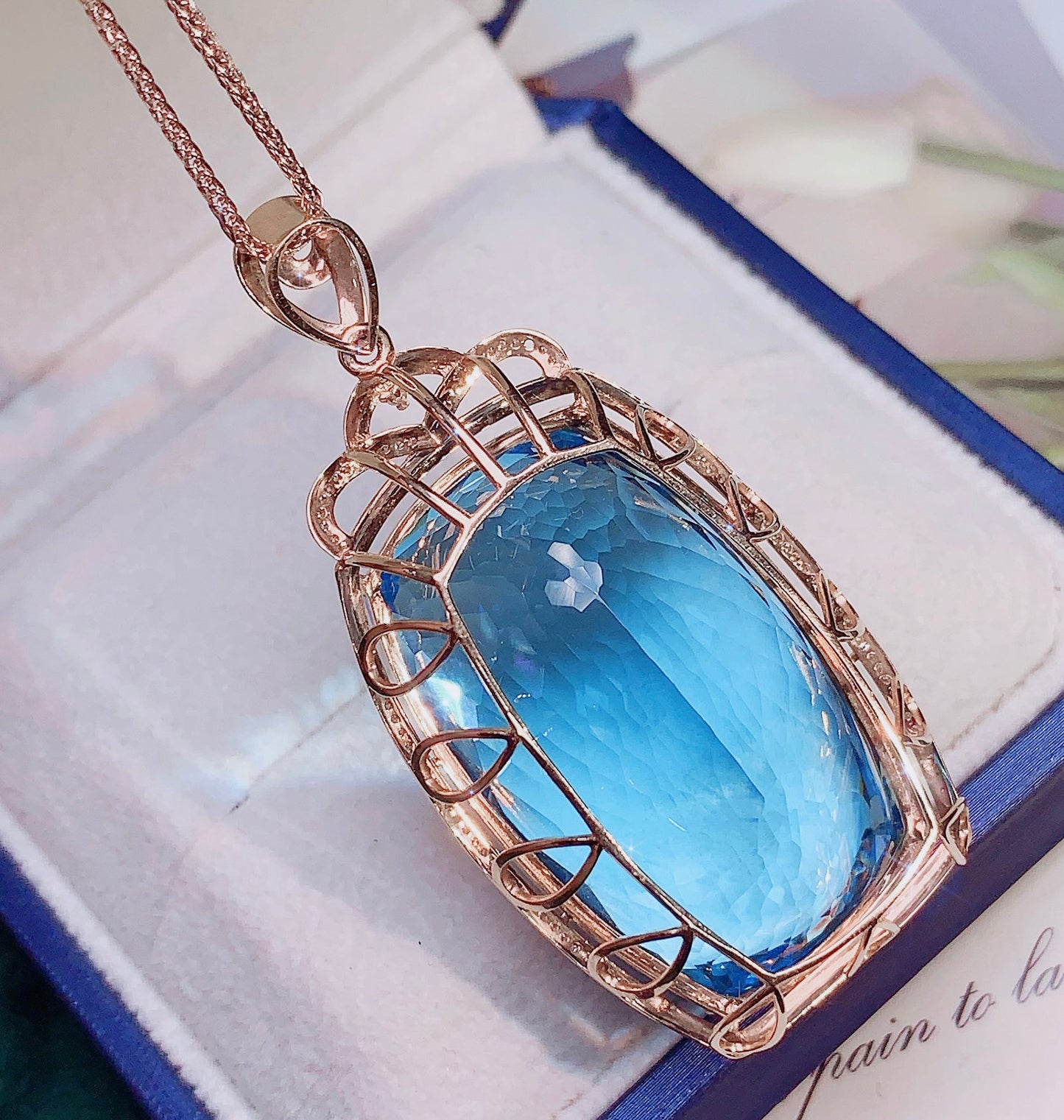 Exquisite Collector's Grade Topaz Jewelry - 18K Gold Embedded Pendant