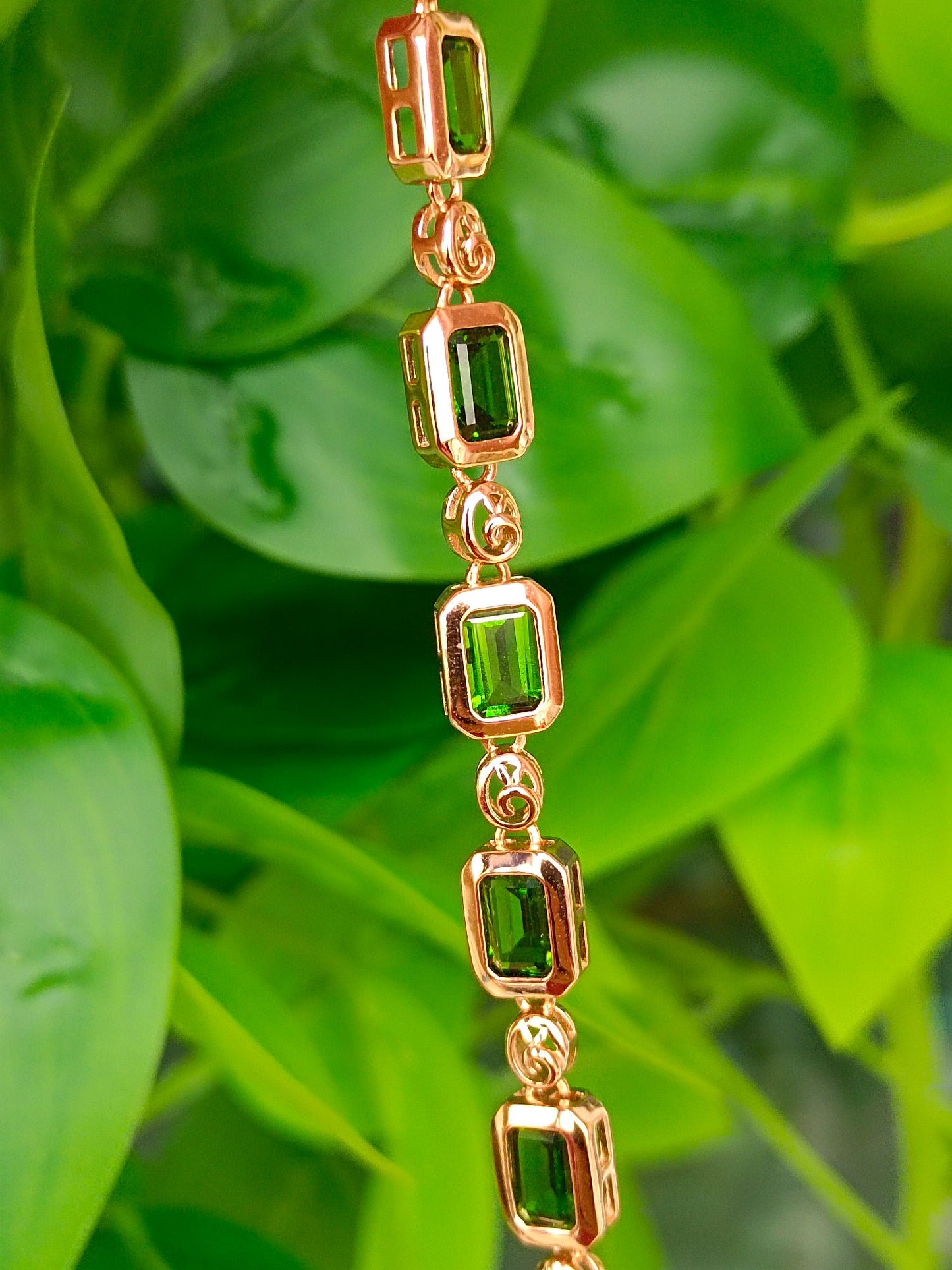 Luxurious Natural Diopside Jewelry Bracelet