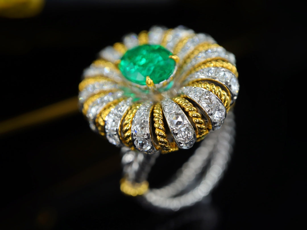 Exquisite Emerald Ring - High-End Designer Jewelry Piece