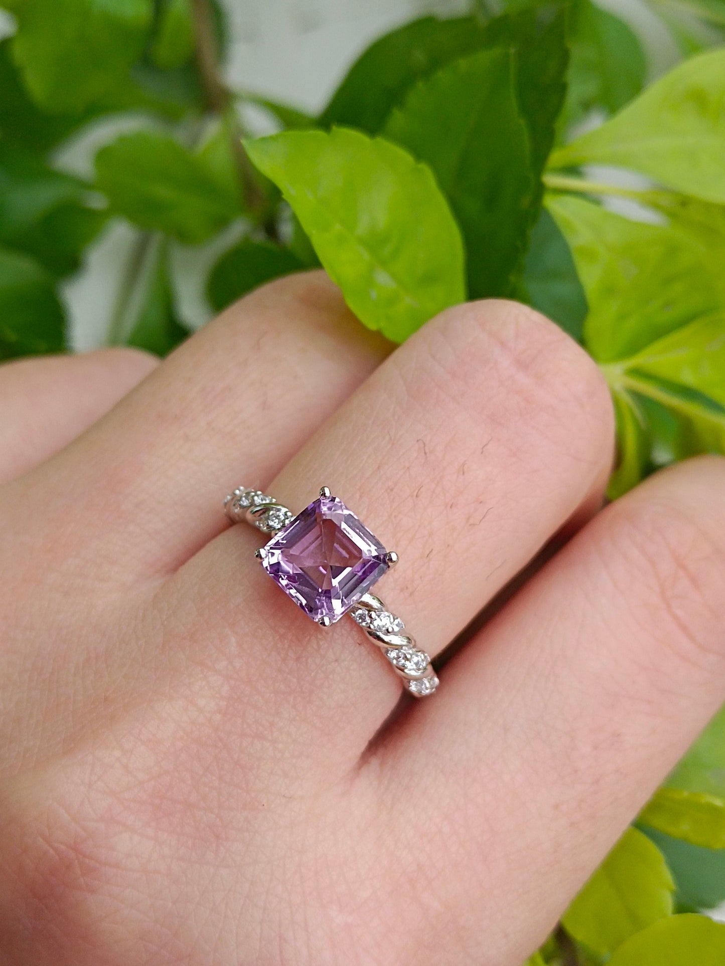 Cincin Amethyst Lavender Semulajadi - Barang Kemas Cantik untuk Romantik