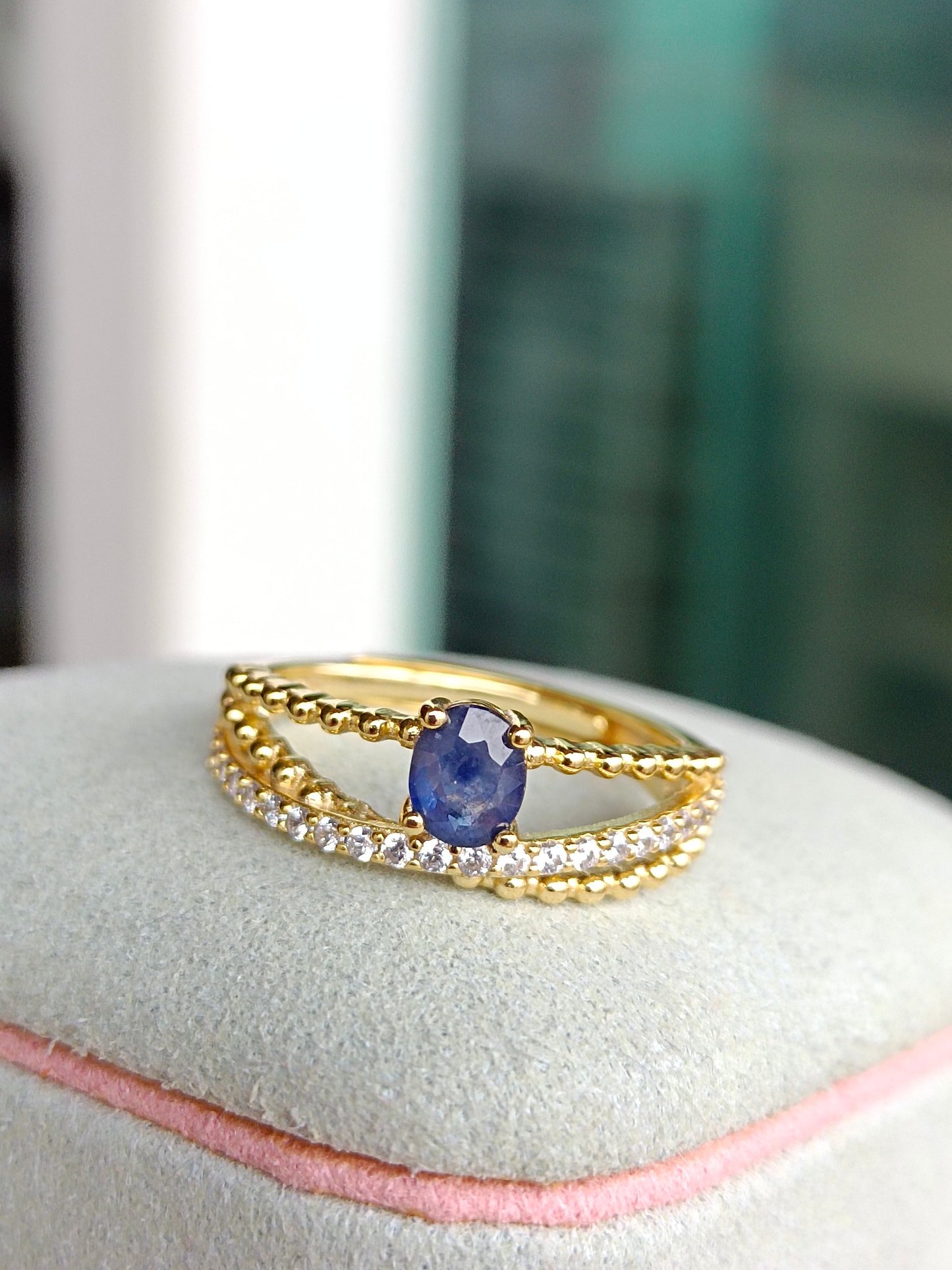 Natural Sapphire Ring - A Jewelry of Intellect, Elegance, and Wisdom