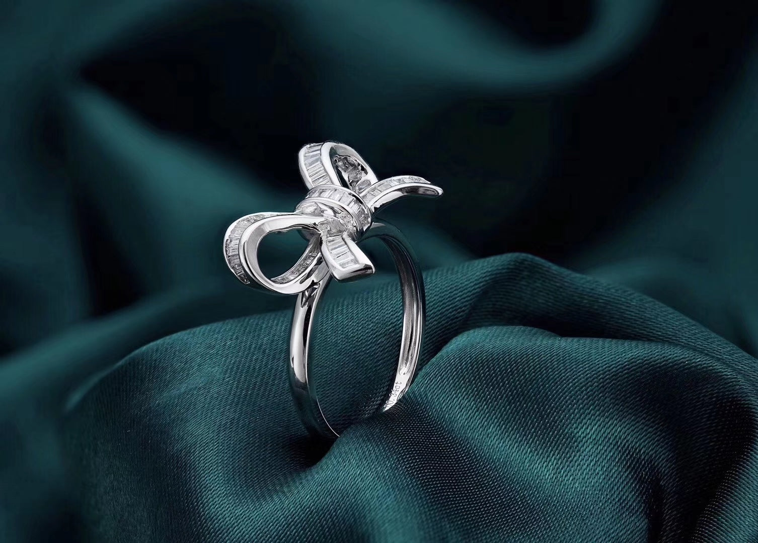 Bowknot Ring with Diamond - Unique Jewelry Piece - White Diamond Ring