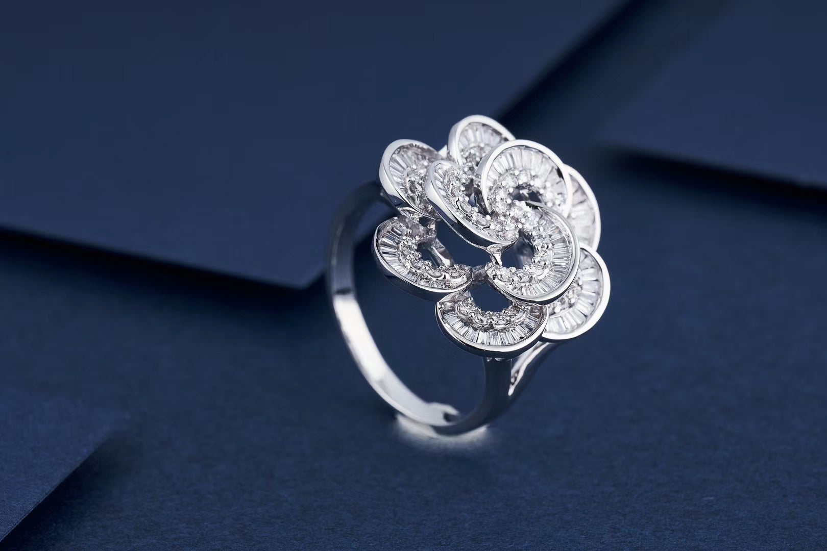 Camellia Flower Ring (Small Size) - Exquisite Jewelry Piece - White Diamond Ring