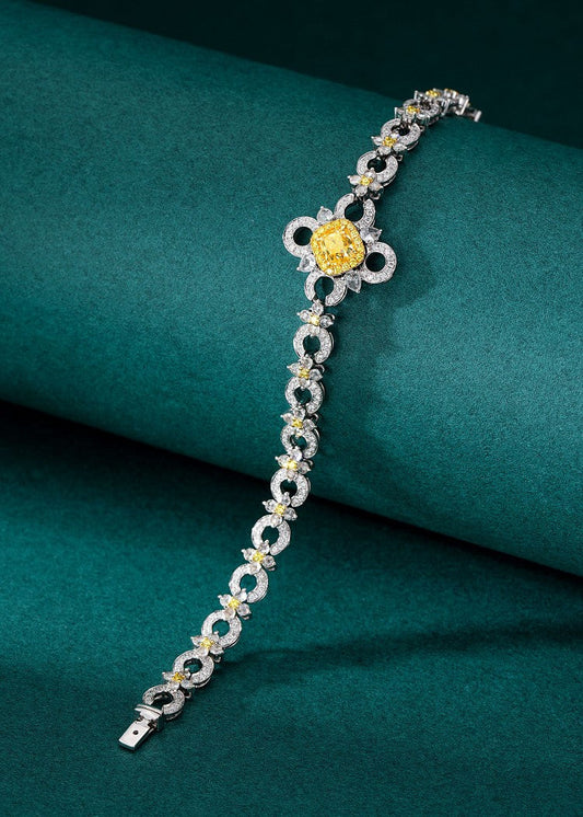 Cushion-Cut Circle Four-Leaf Clover Diamond Bracelet - Luxury Jewelry - Yellow Diamond Bracelet