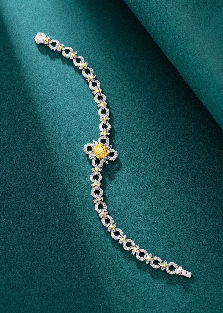 Cushion-Cut Circle Four-Leaf Clover Diamond Bracelet - Luxury Jewelry - Yellow Diamond Bracelet