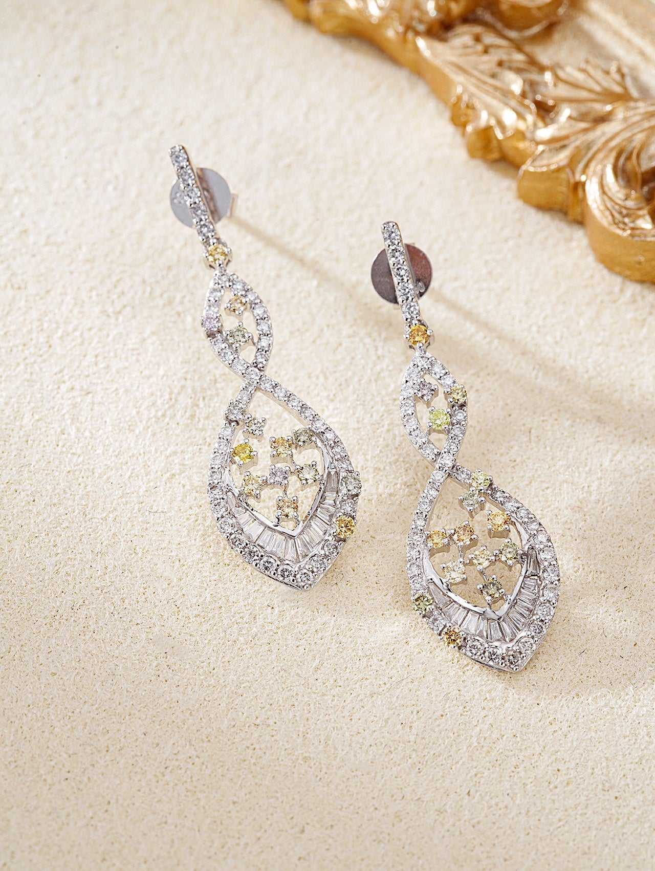 Dazzling Diamond Earrings - A Sparkling Jewelry Gem - Jeweler.Jewelry