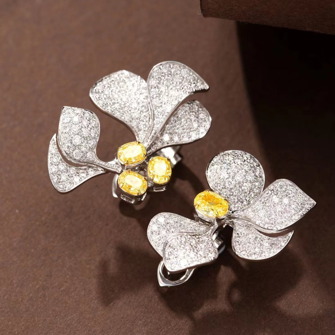 Dazzling Diamond Five-Petal Ear Cuff Jewelry - A Luxurious Choice Jeweler.Jewelry