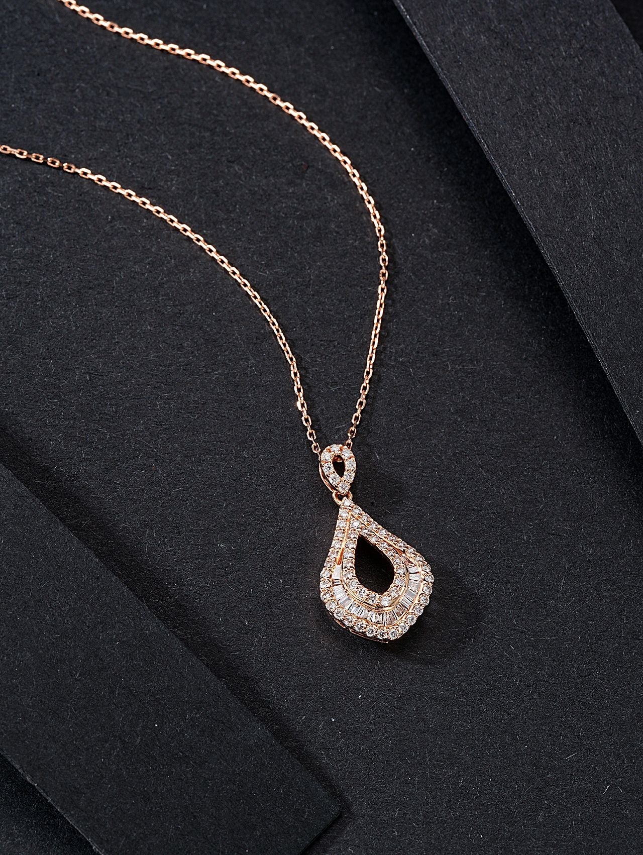 Delicate Teardrop T-Shaped Pendant Jewelry - White Diamond Pendant