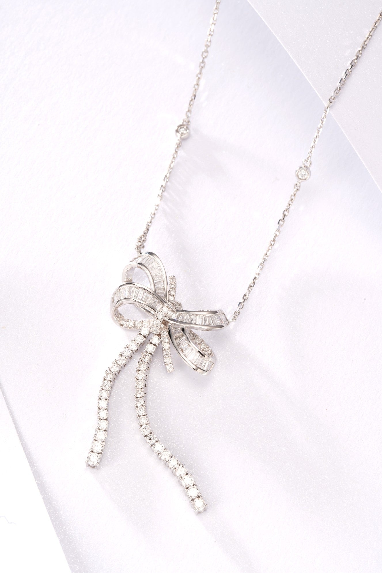 Diamond Bowknot Pendant - Enchanting Jewelry Piece - White Diamond Pendant