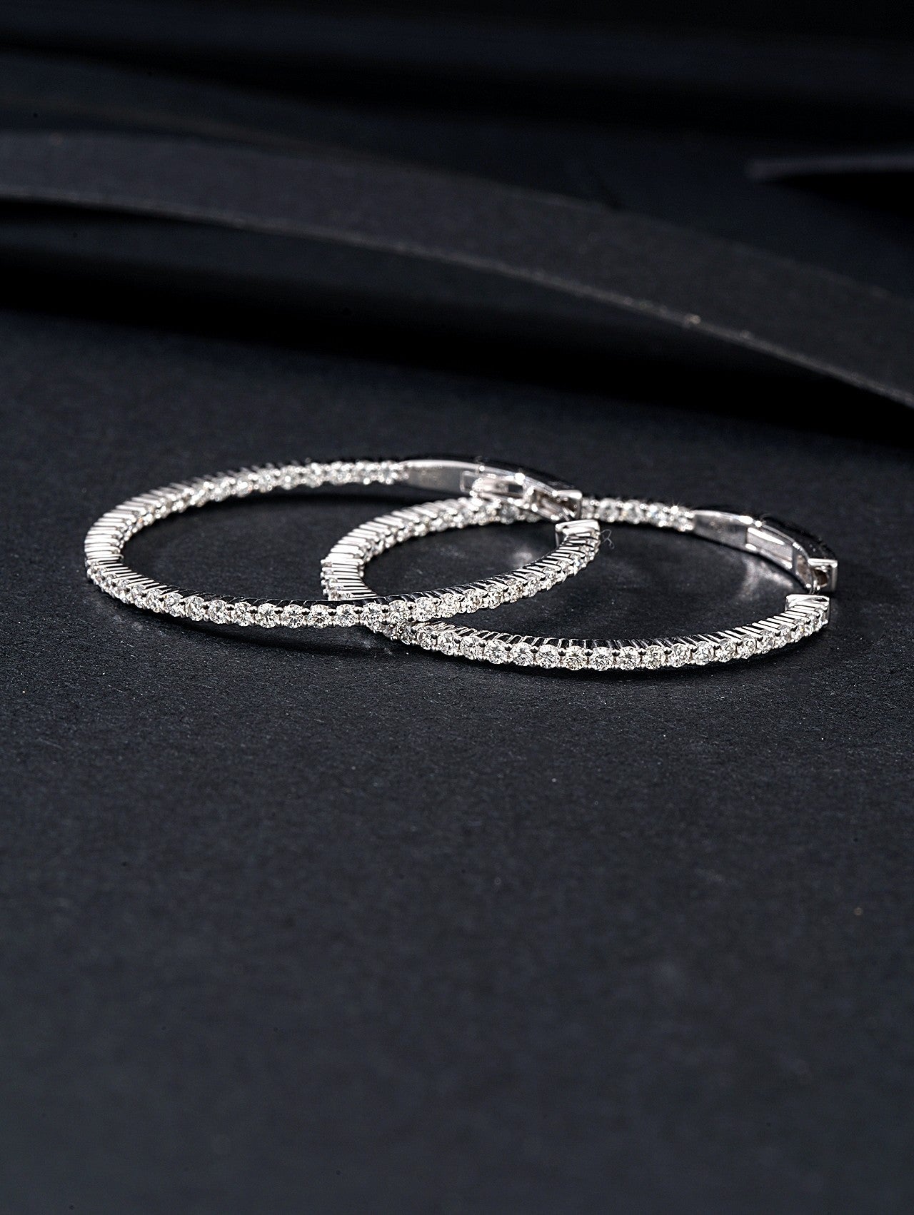 Diamond Circle Earrings - A Sparkling Jewelry Piece - Jeweler.Jewelry