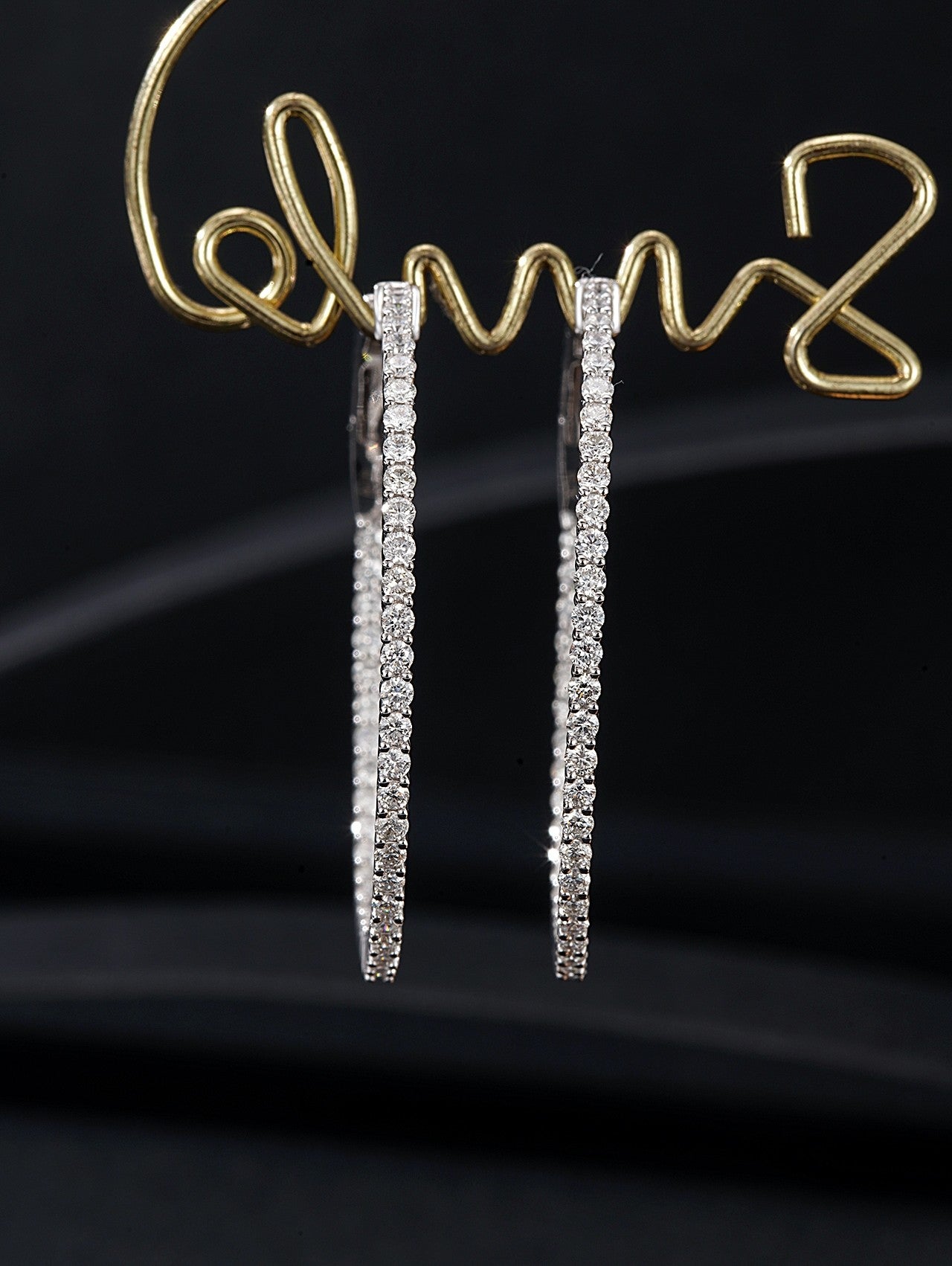 Diamond Circle Earrings - A Sparkling Jewelry Piece - Jeweler.Jewelry