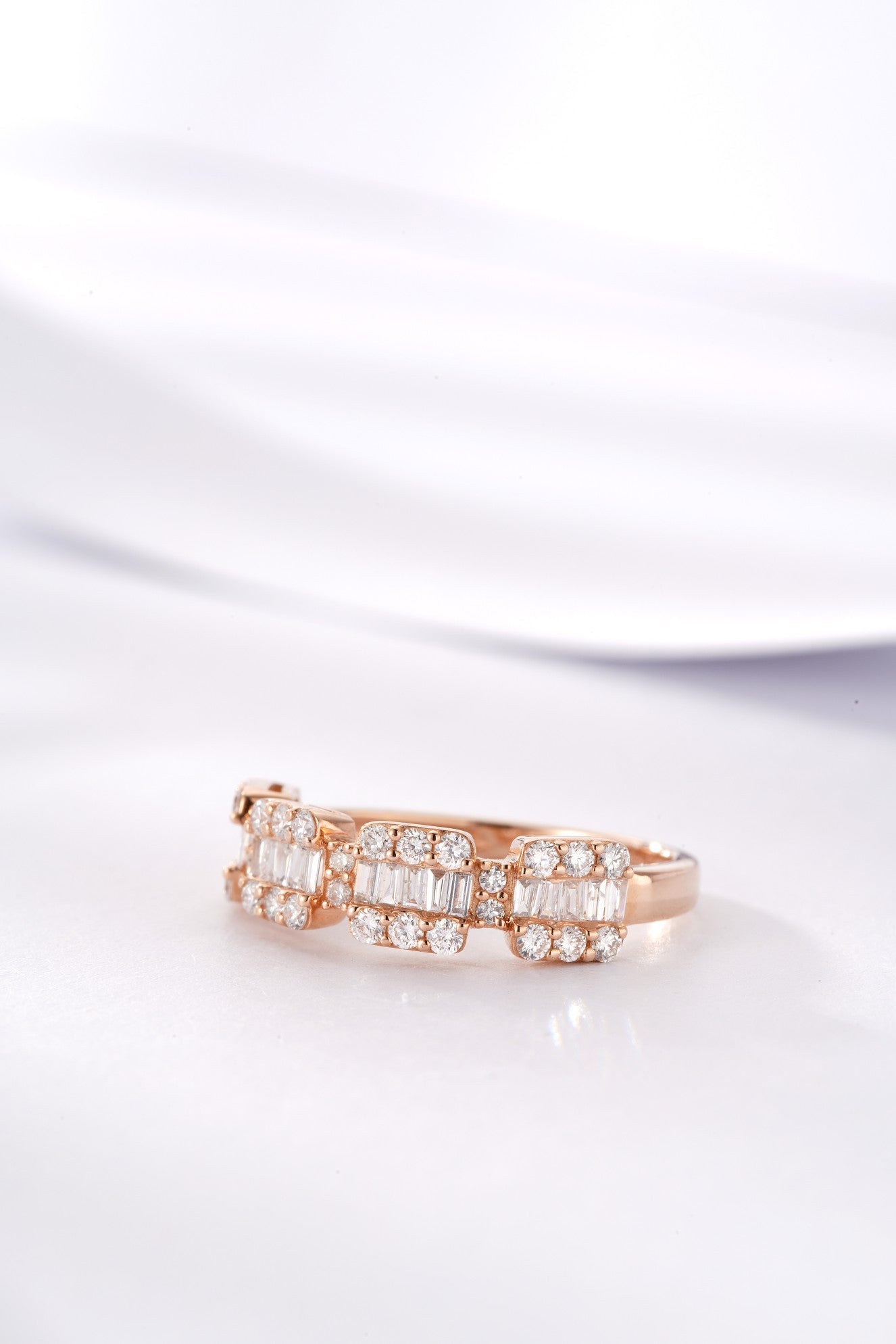 Diamond Cluster Ladder Ring - Unique Jewelry Piece - White Diamond Ring